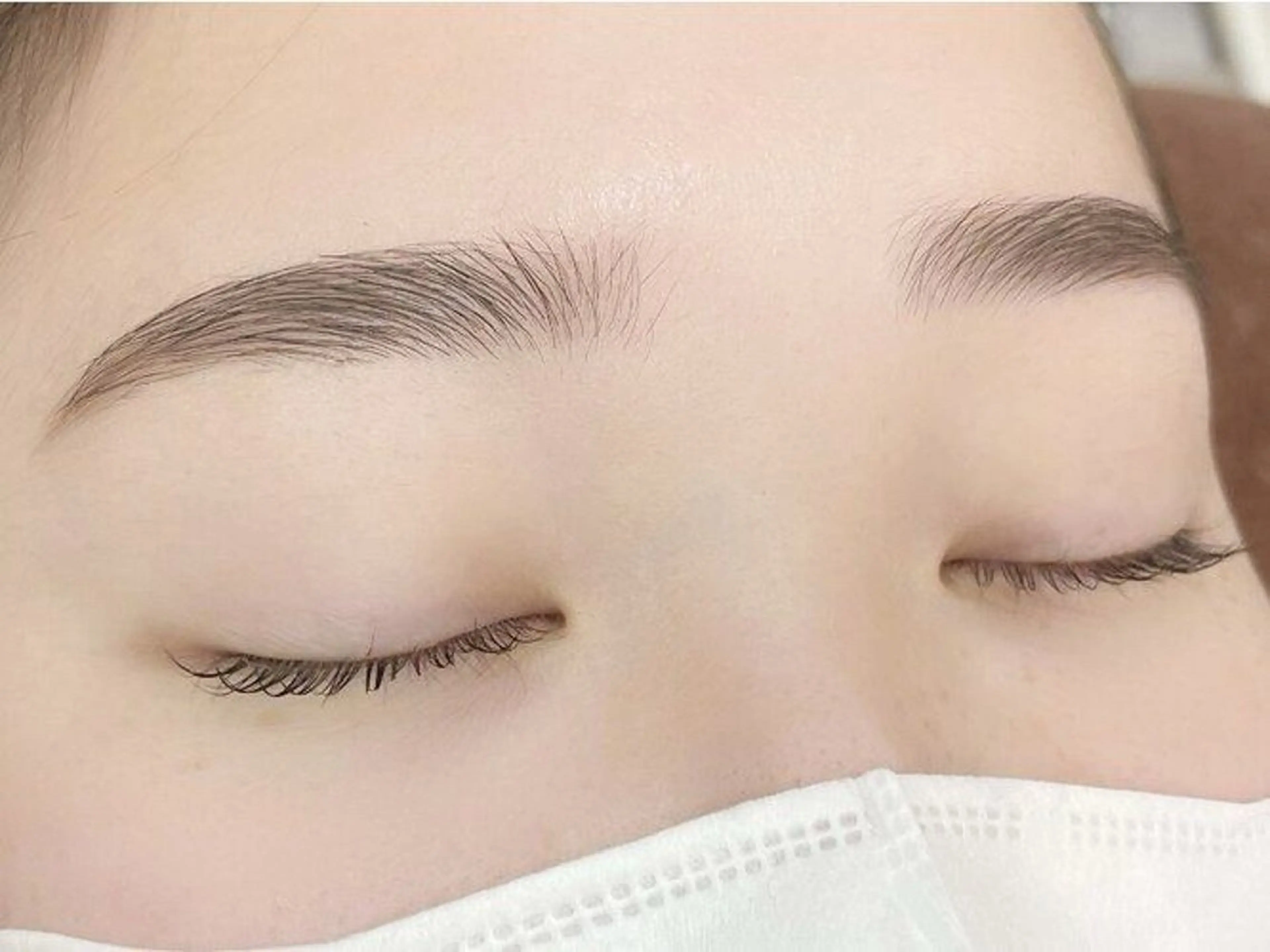 アイブロウ 高坂 コウサカのマツエク・マツパデザイン