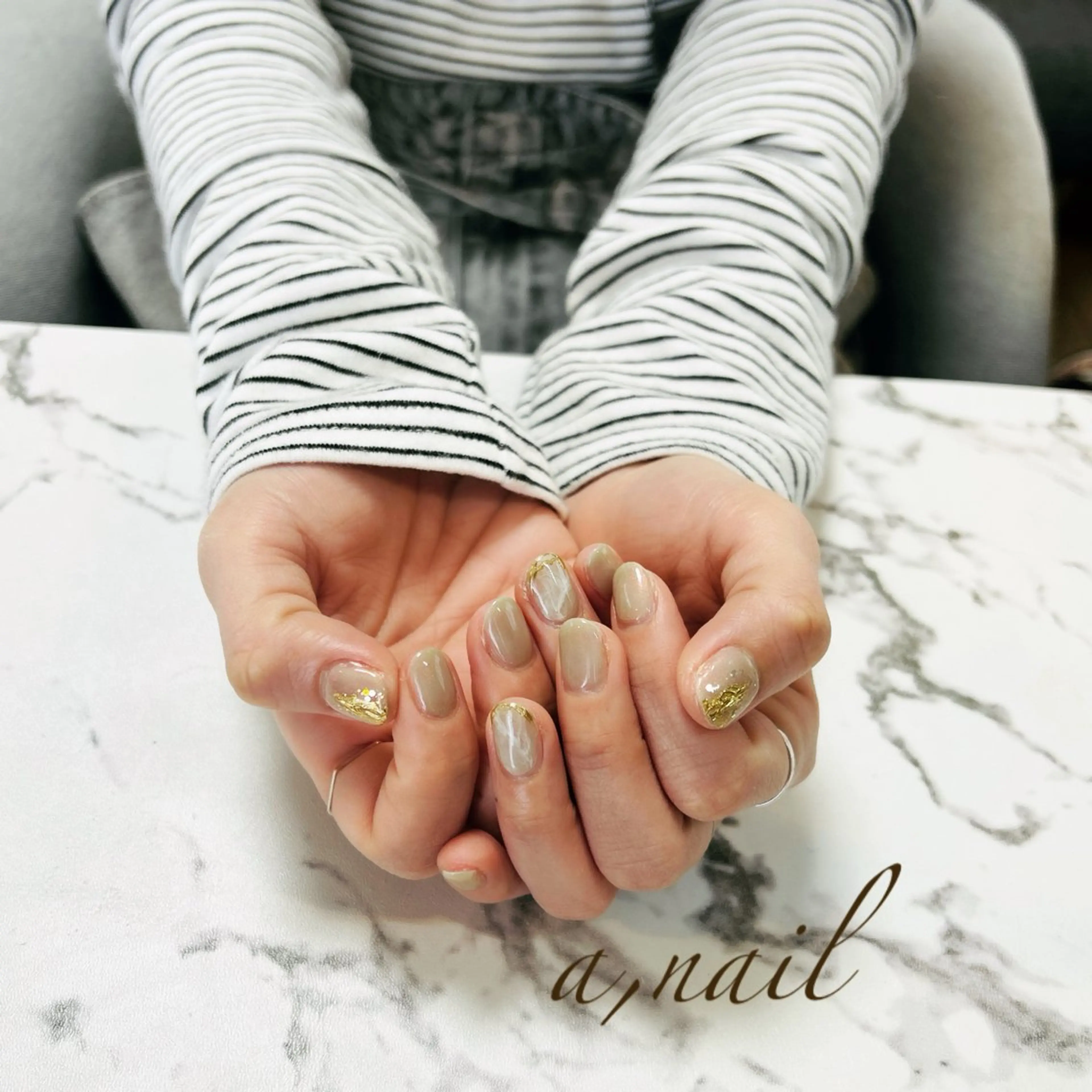 ネイル キラキラネイル 大理石ネイル(マーブル) ミラーネイル オフィスネイル シンプルネイル ハンドネイル ネイルサロン エーネイルのネイルデザイン