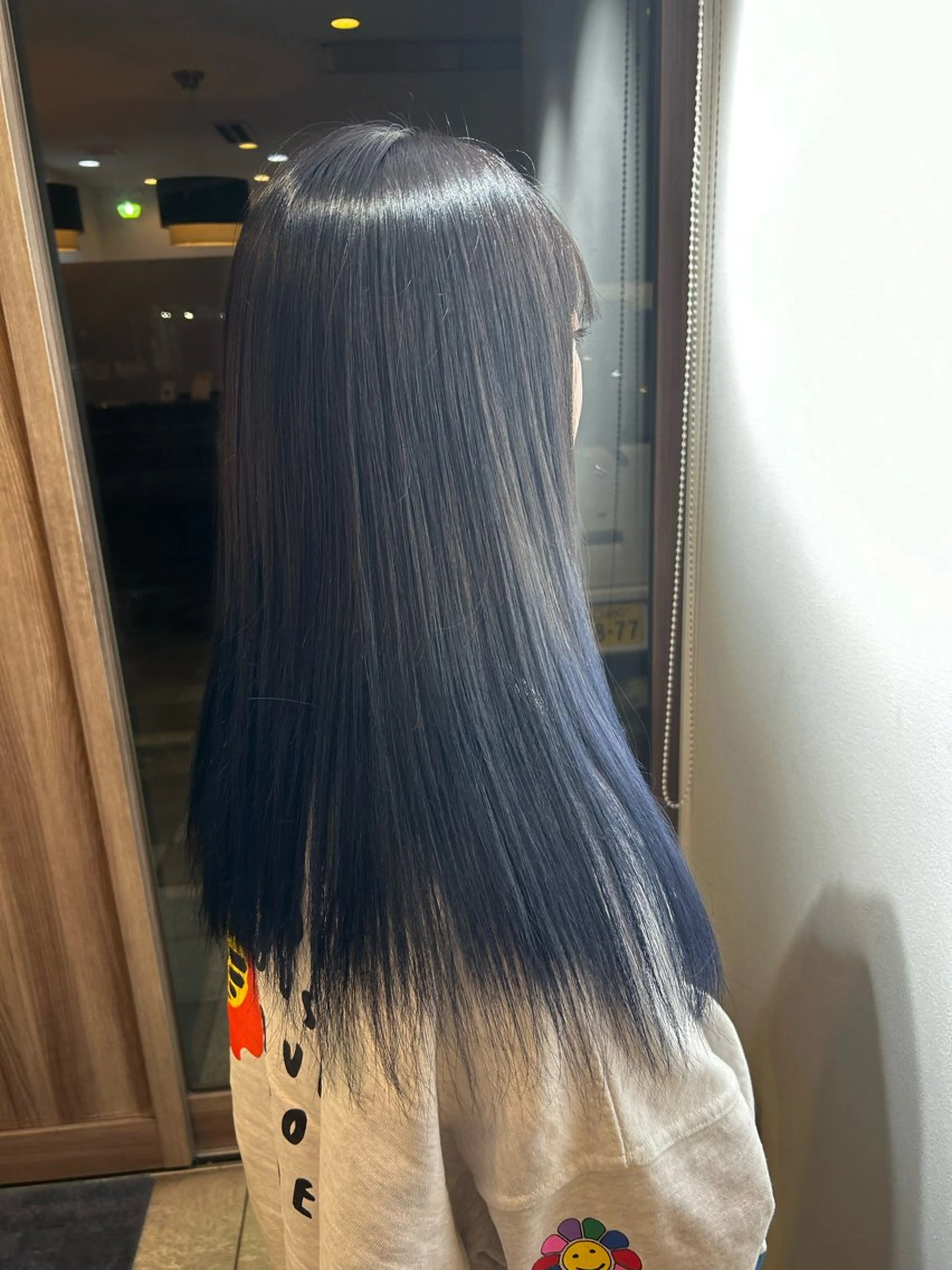 ロング カラー 上田 愛來のヘアスタイル