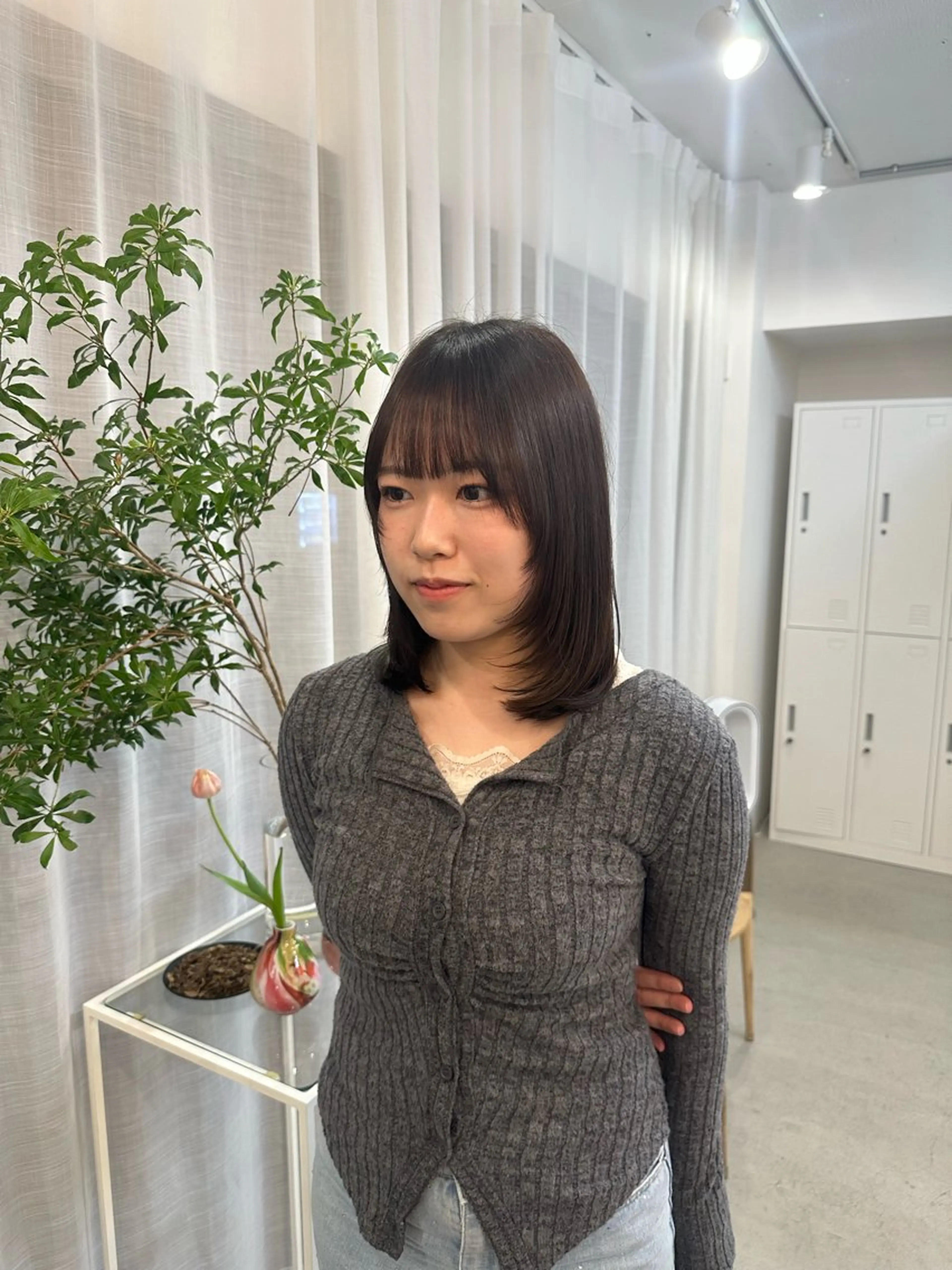 ミディアム ルナ/ SYS by fitのヘアスタイル