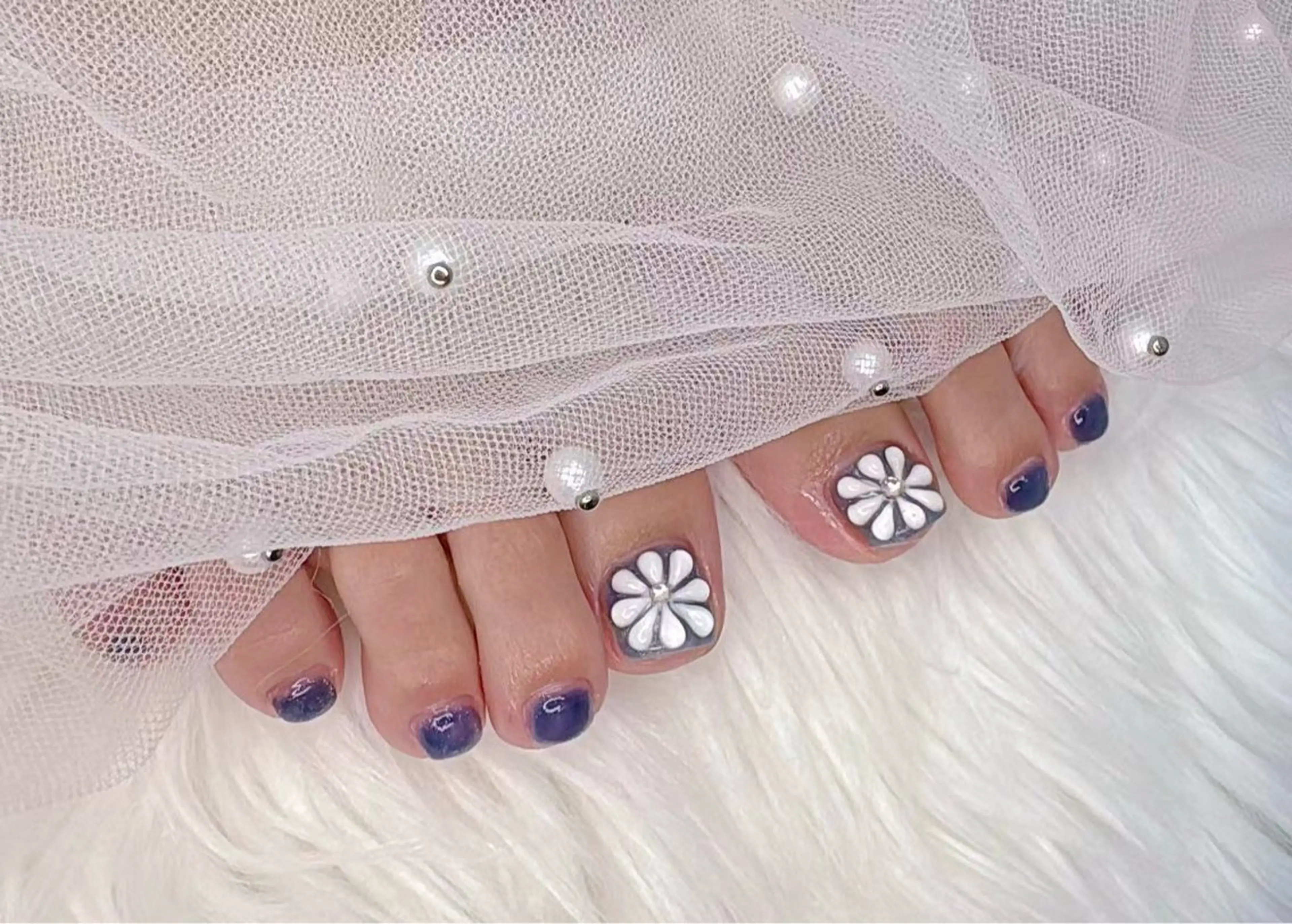 フット親指2本アート¥6980(オフ込み)の写真