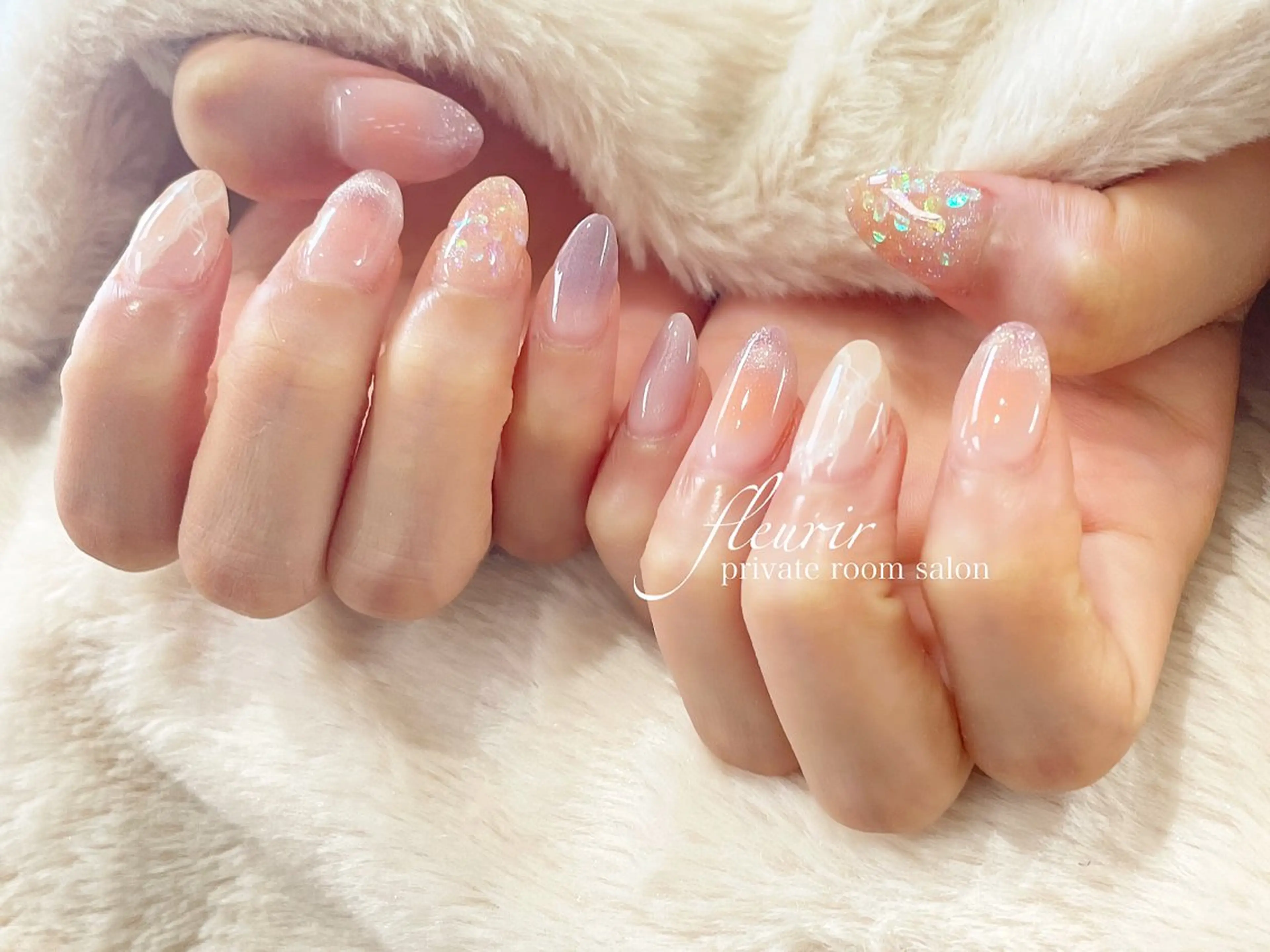 ネイル チークネイル ホログラムネイル フルリール 【プライベートサロンのネイルデザイン