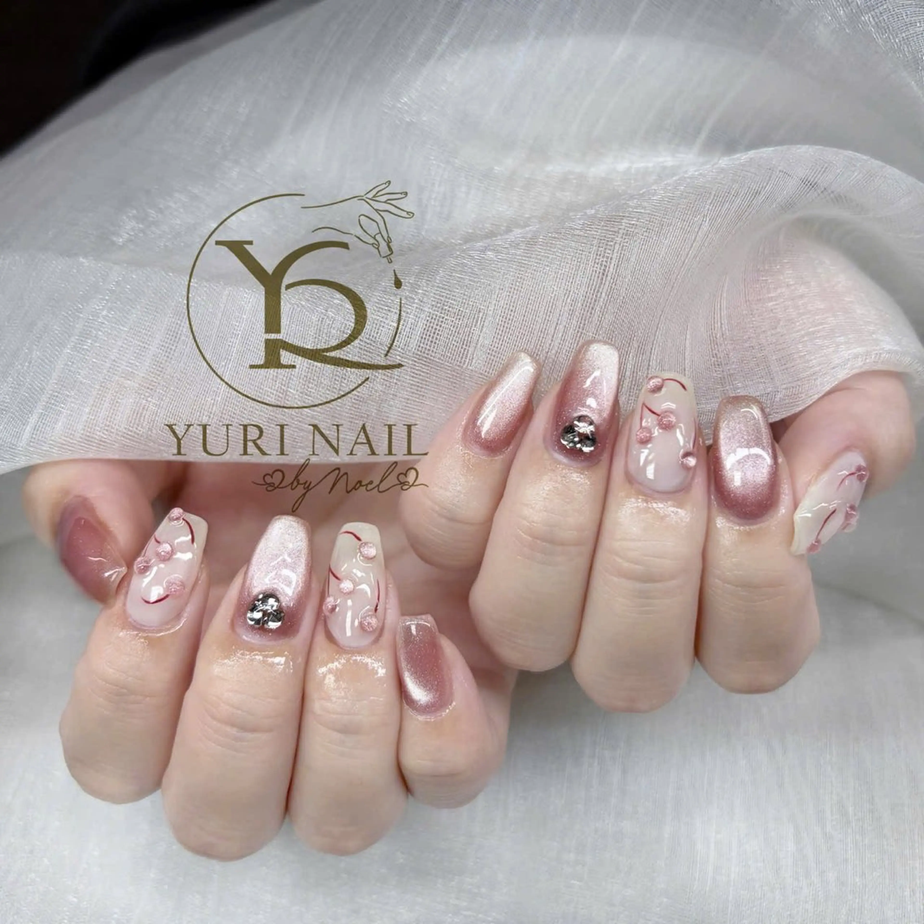 ネイル チークネイル フットネイル フレンチネイル グラデーション キラキラネイル YURI Nail Funabashiのネイルデザイン