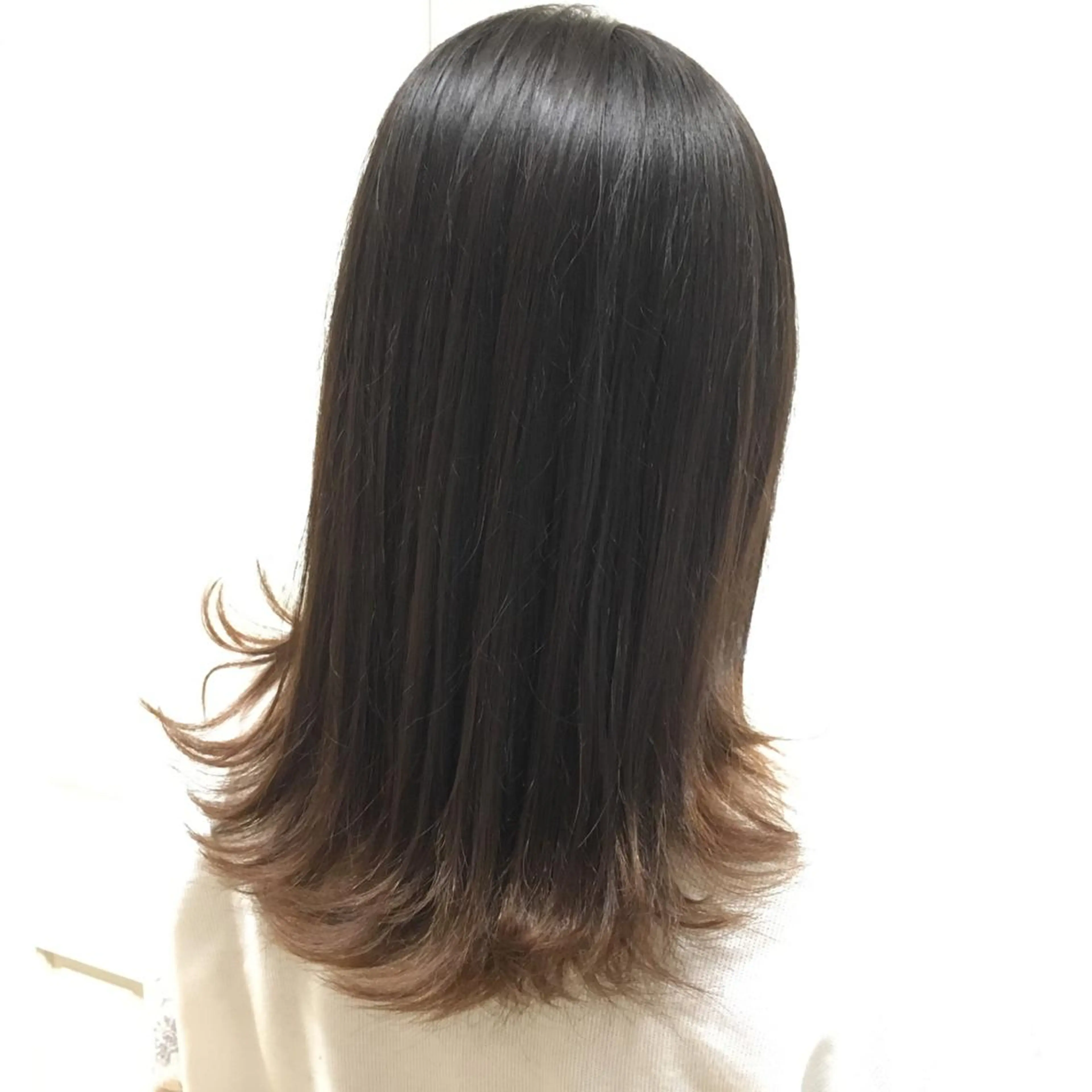 ミディアム 南都 良太のヘアスタイル