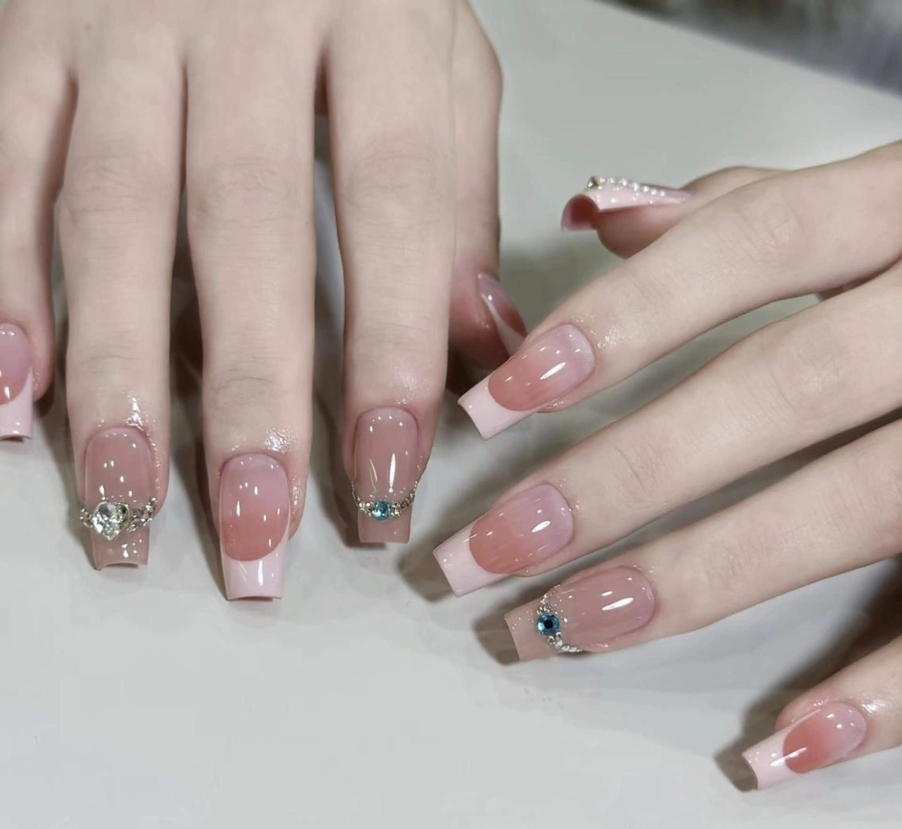 ネイル ハンドネイル エリ🫧 nail池袋東口のネイルデザイン
