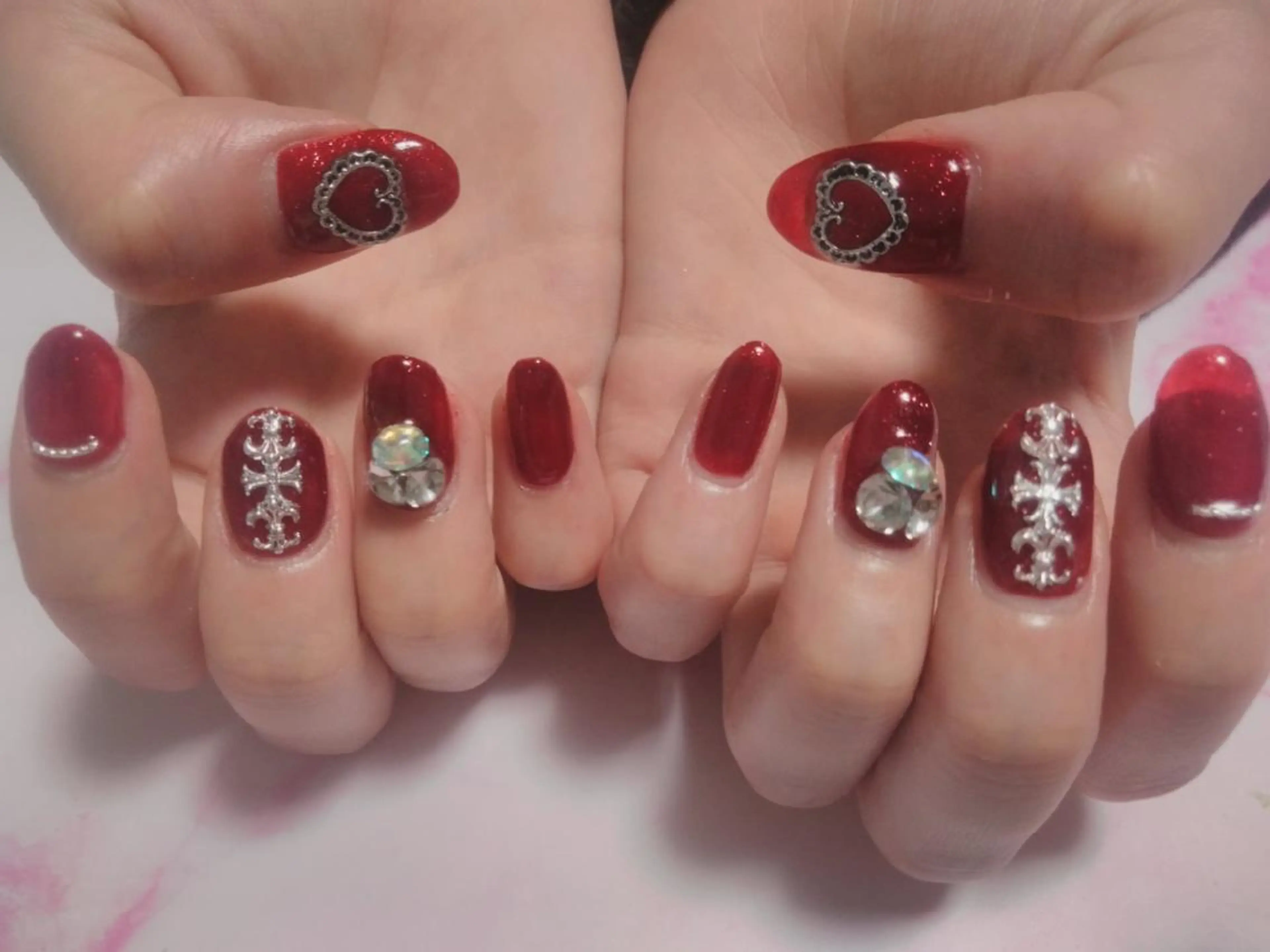 ネイル エステとネイル ローズコンフォートのネイルデザイン