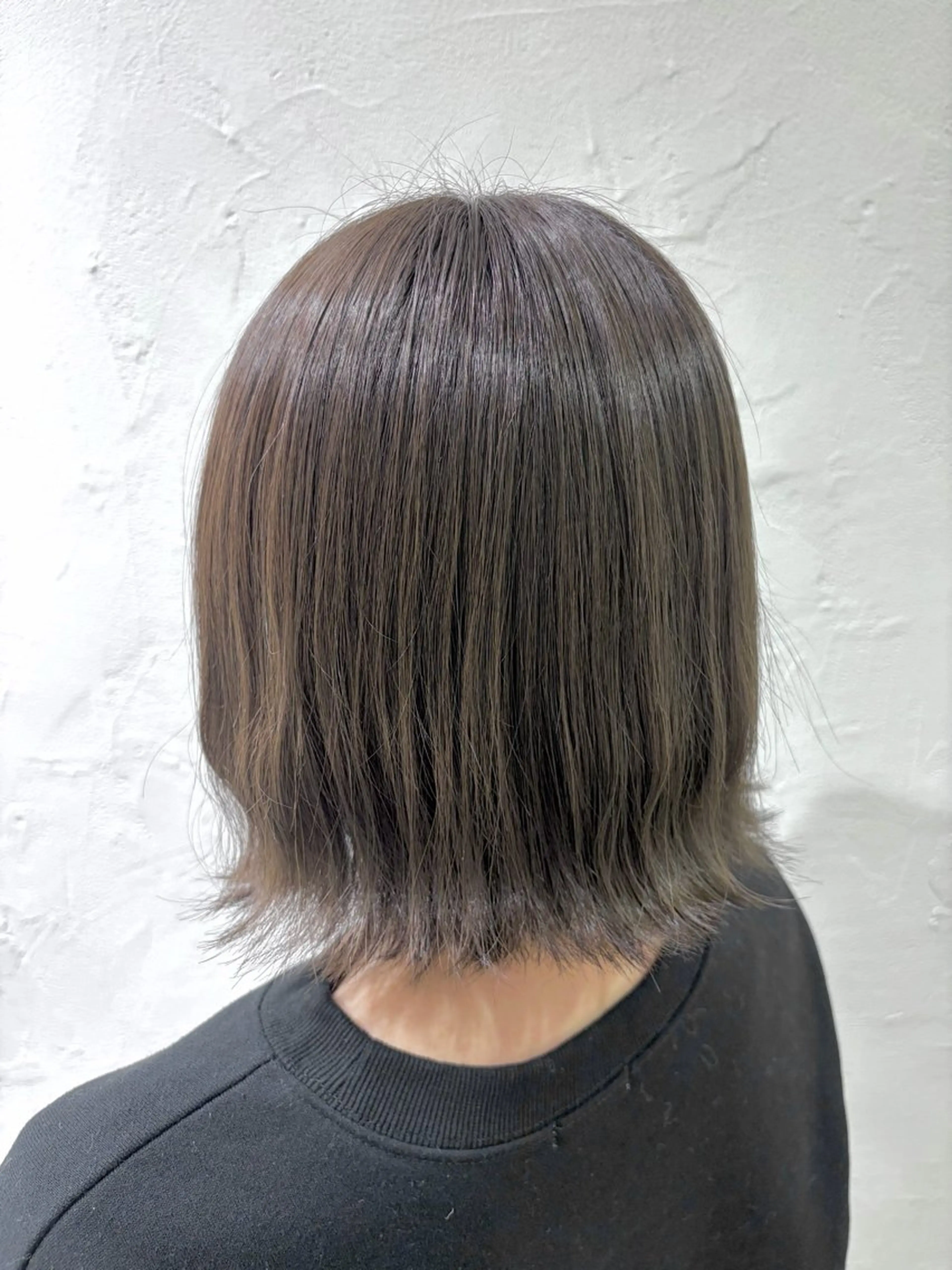 ミディアム カラー ブルーカラー ブルーグレー ブルーグレージュ 透明感カラー ダブルカラー カット ヘアカラー トリートメント 美容室stadium 横田ジュンコのヘアスタイル