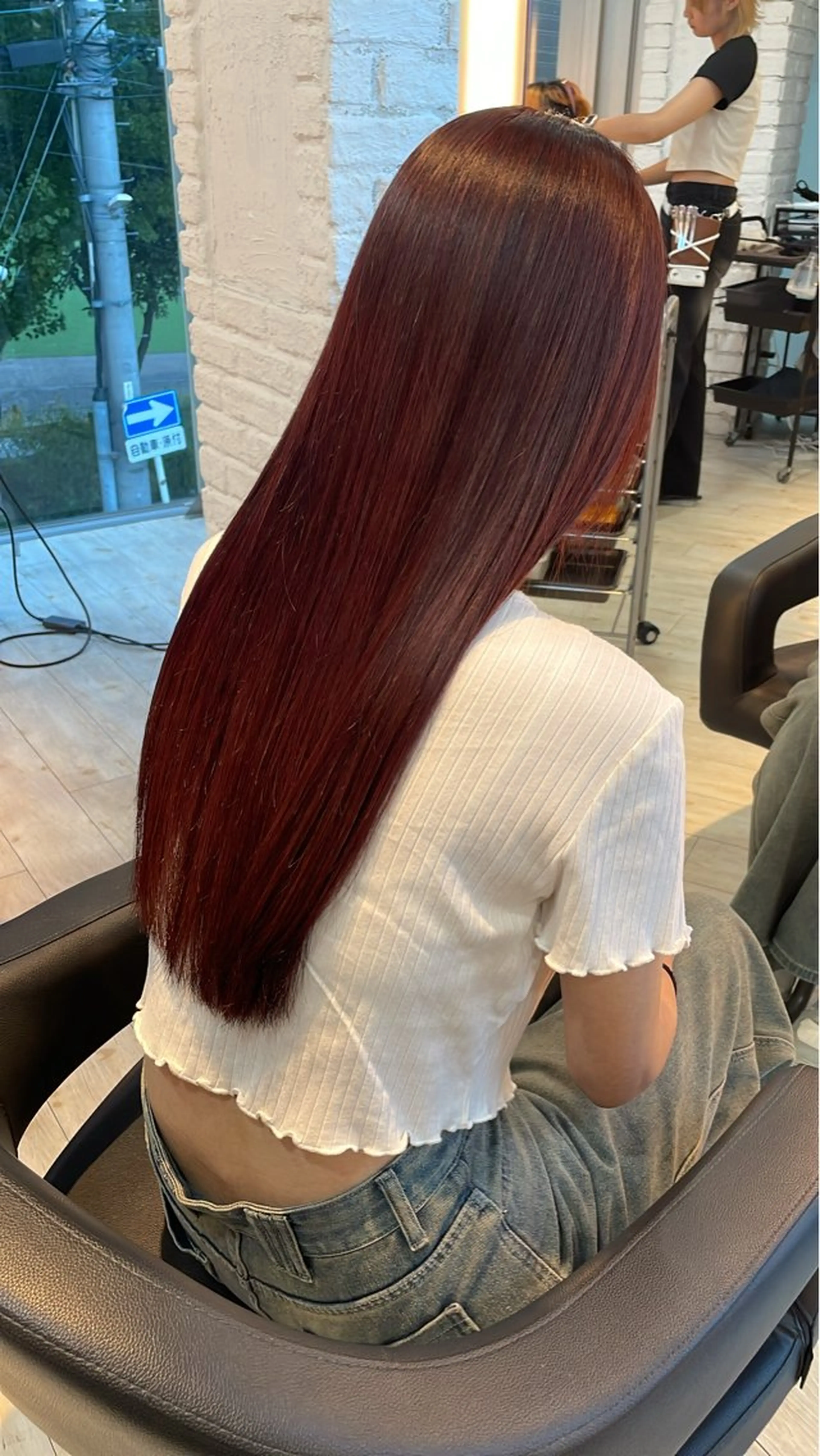 ロング カラー レッドカラー ブリーチ/髪質改善/ ハイトーン/暖色のヘアスタイル