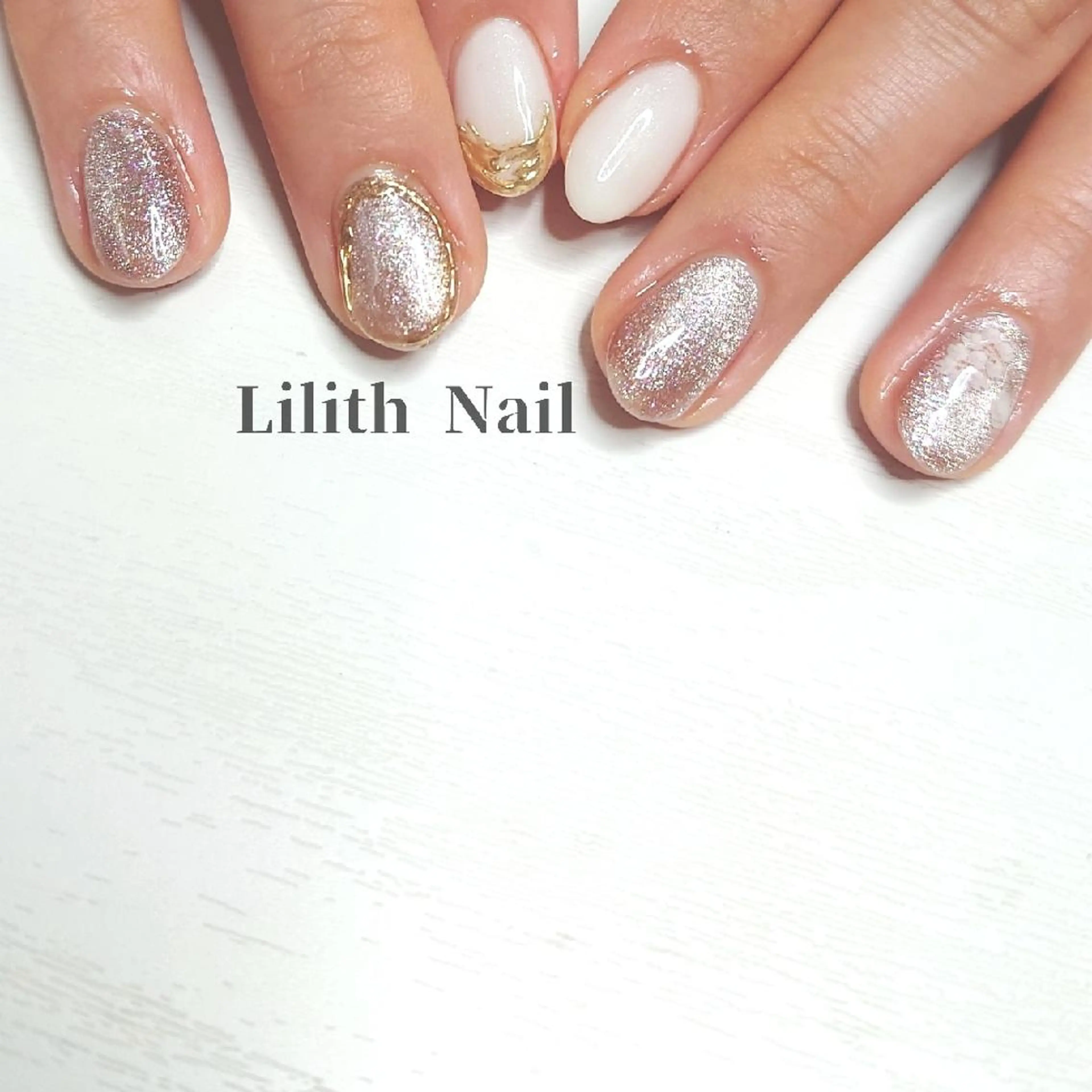 ネイル マグネットネイル ハンドネイル Lilith Nailのネイルデザイン