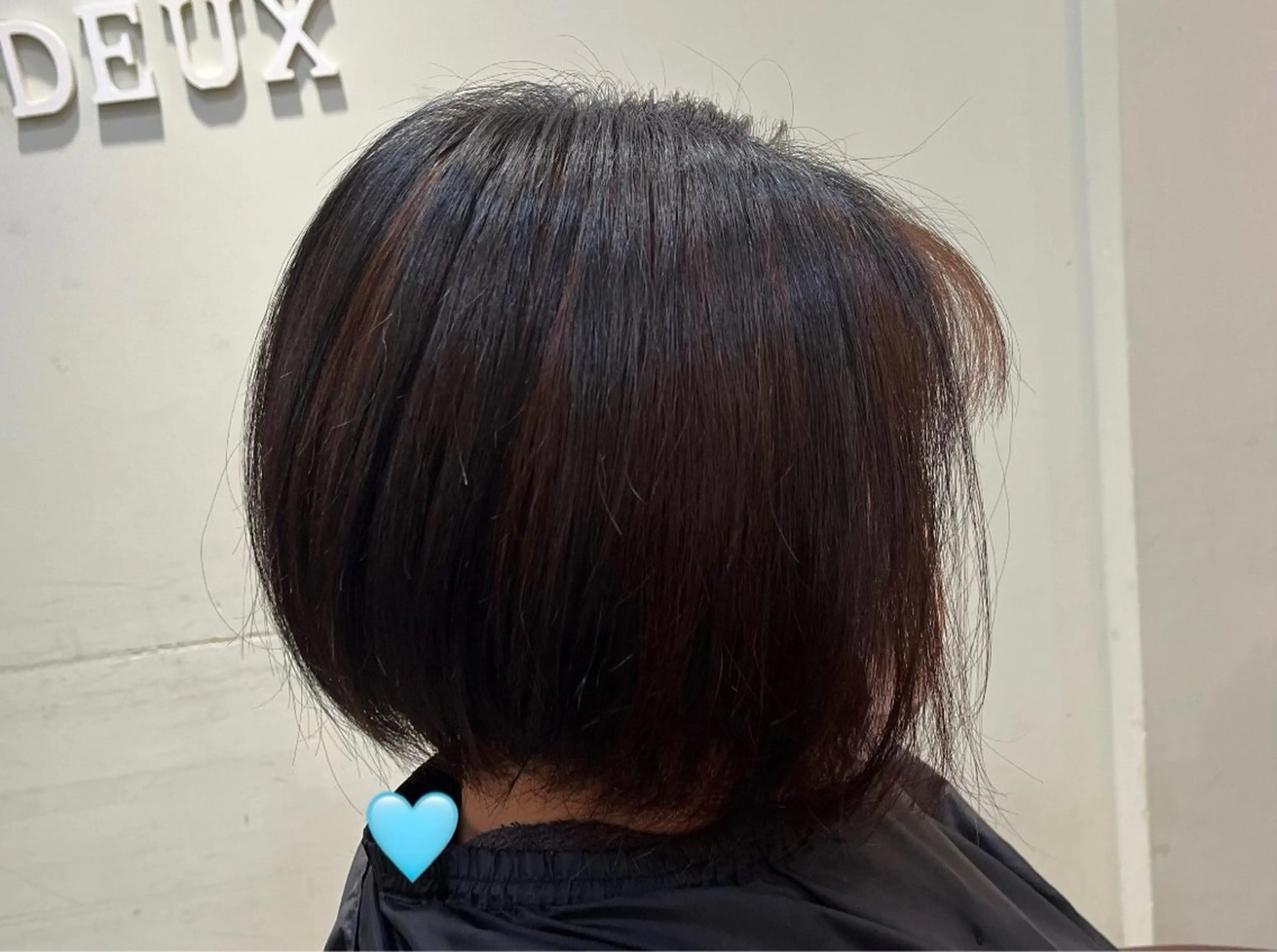 ショート カラー LAISSEZ 竹内のヘアスタイル