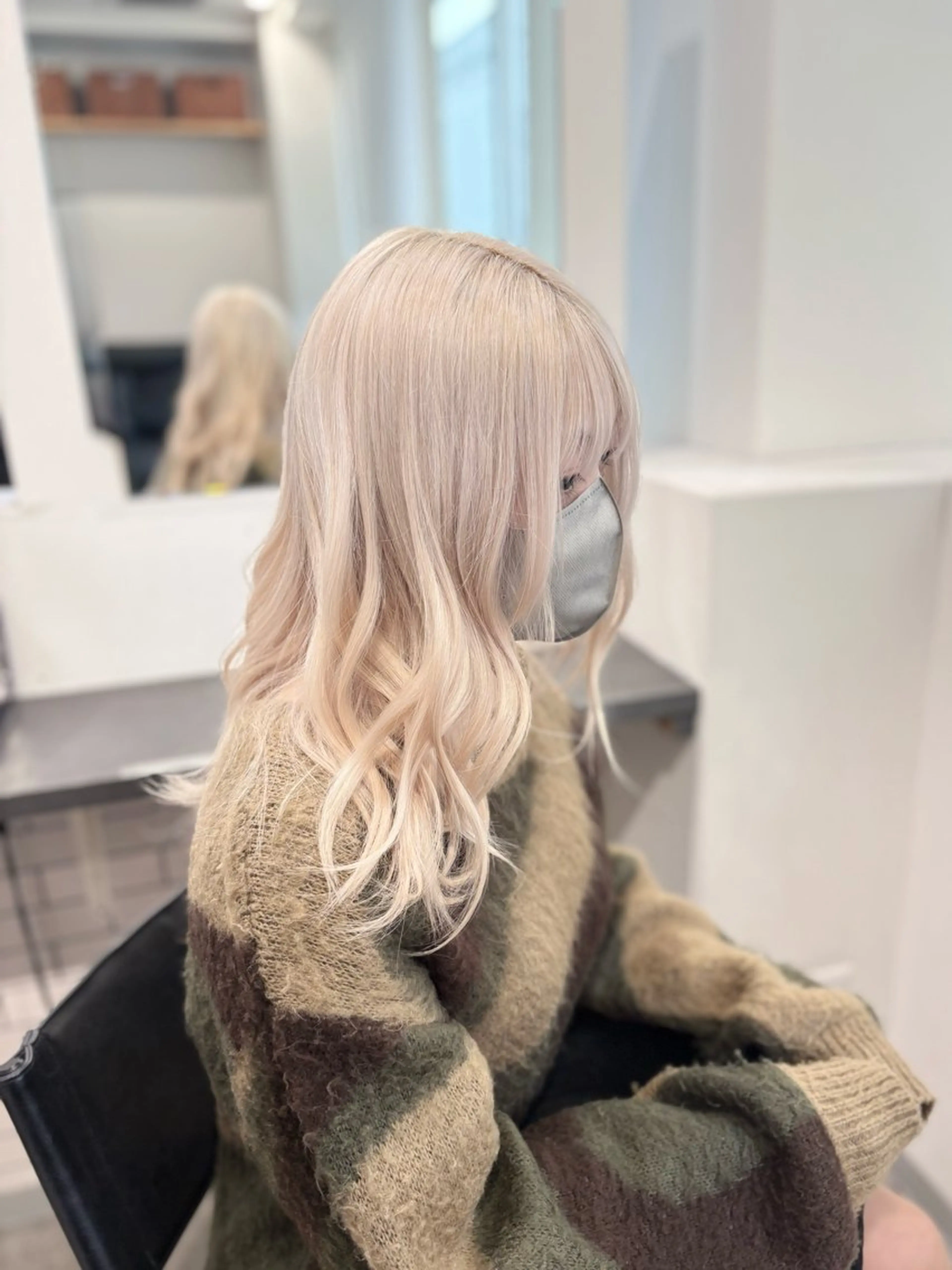 セミロング カラー ヘアカラー トリートメント GaKu/ハイトーン /ブリーチ/レイヤーのヘアスタイル