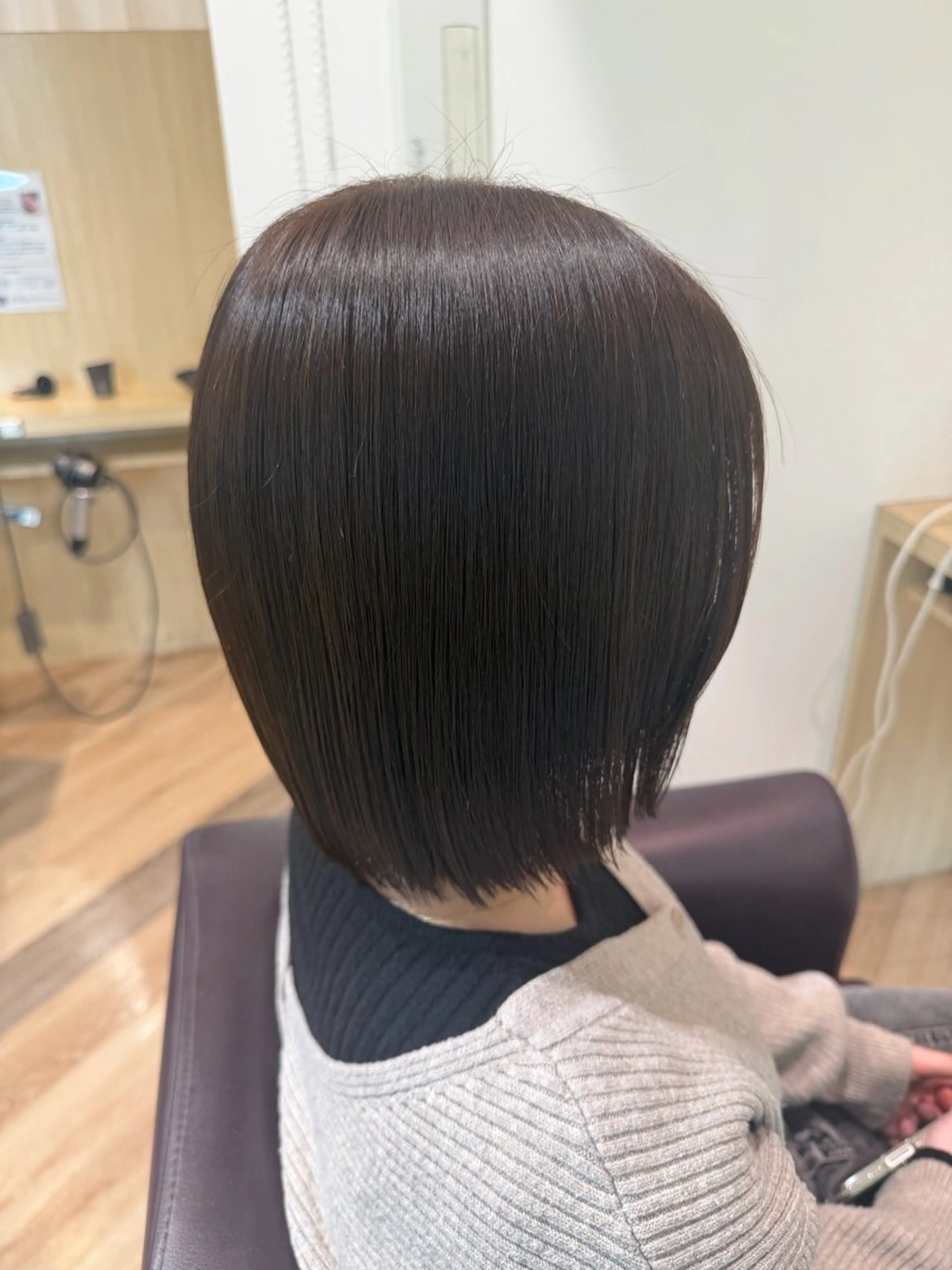 カラー ベージュカラー 透明感カラー グレージュ オリーブベージュ ボブ 中村 優奈のヘアスタイル
