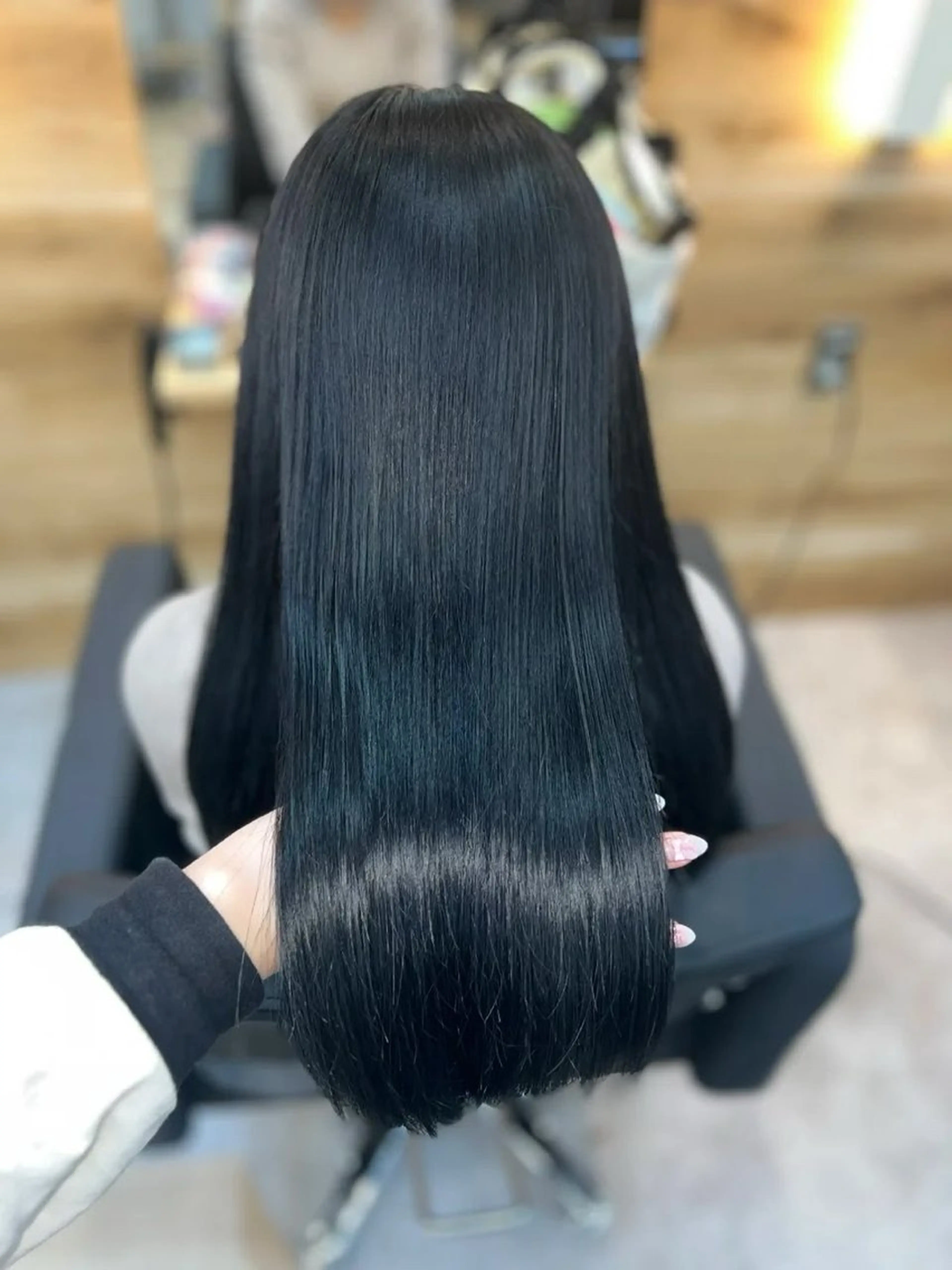 ロング カラー 髪質改善 大和市の白髪ぼかし 職人￤柳川拓哉のヘアスタイル