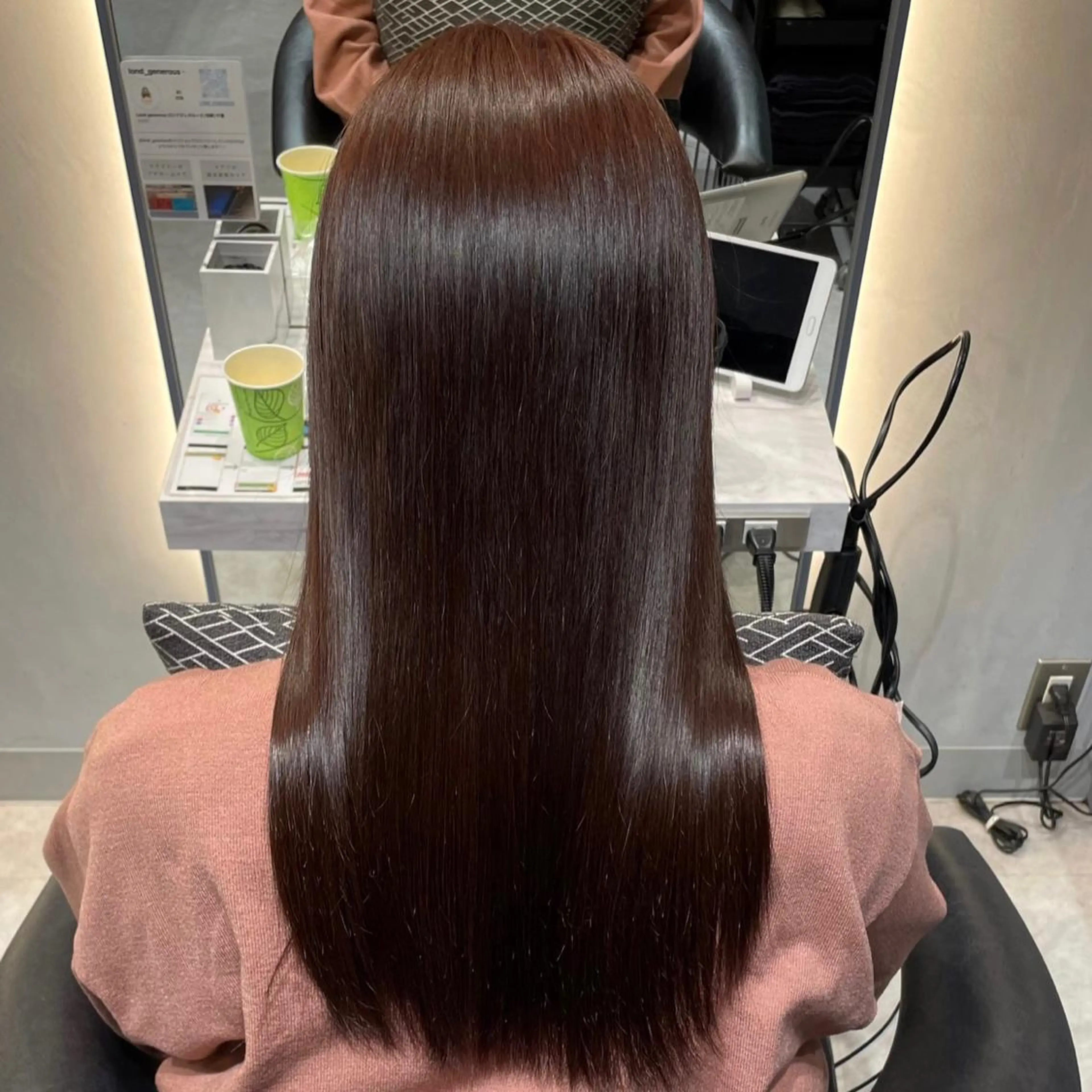 ロング 𝙆𝙖𝙞🎀🩶 レイヤー/縮毛矯正のヘアスタイル