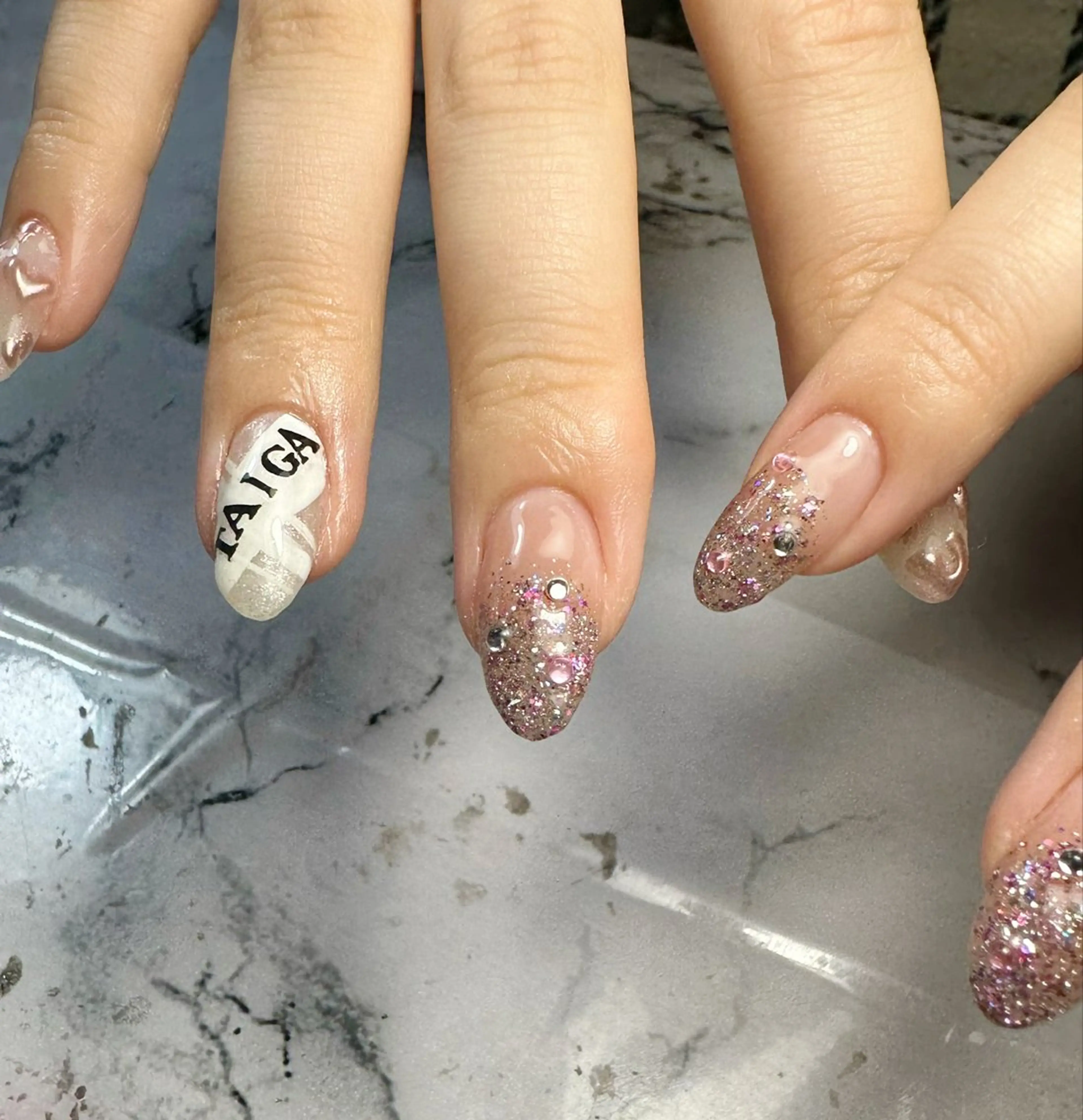 ネイル 新山 聖のネイルデザイン