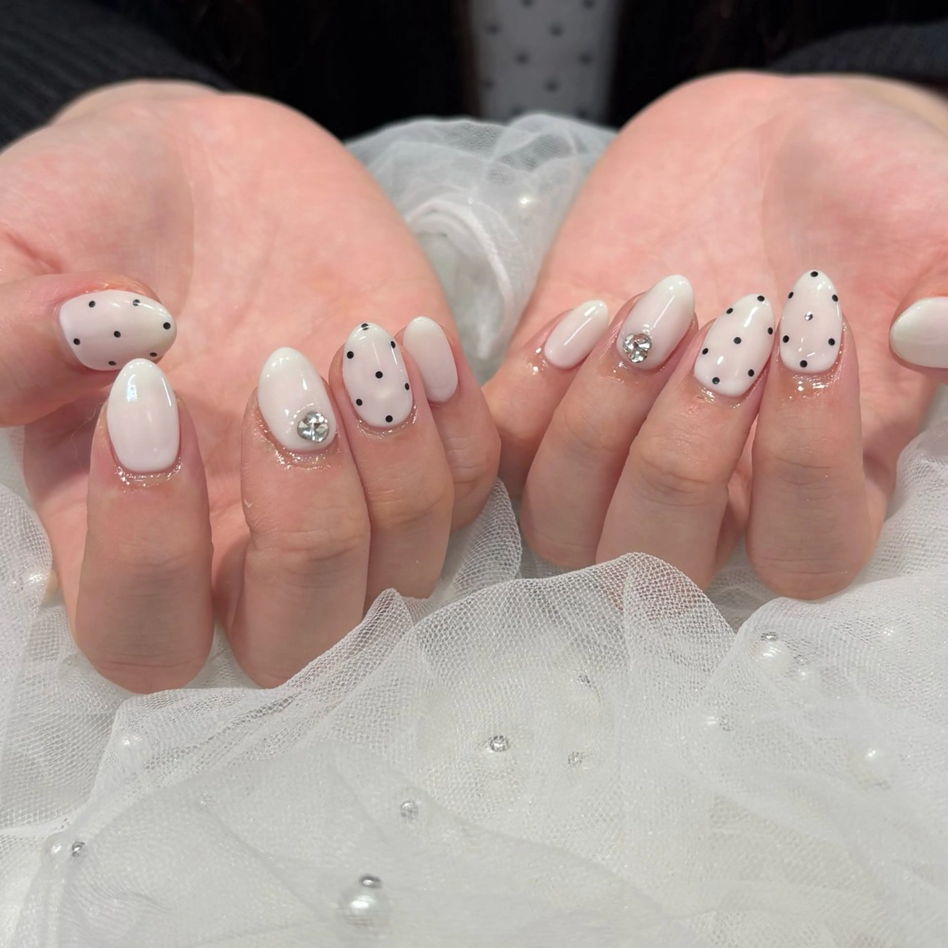 ネイル ドット ワンホンネイル ハンドネイル 荒巻 めいのネイルデザイン