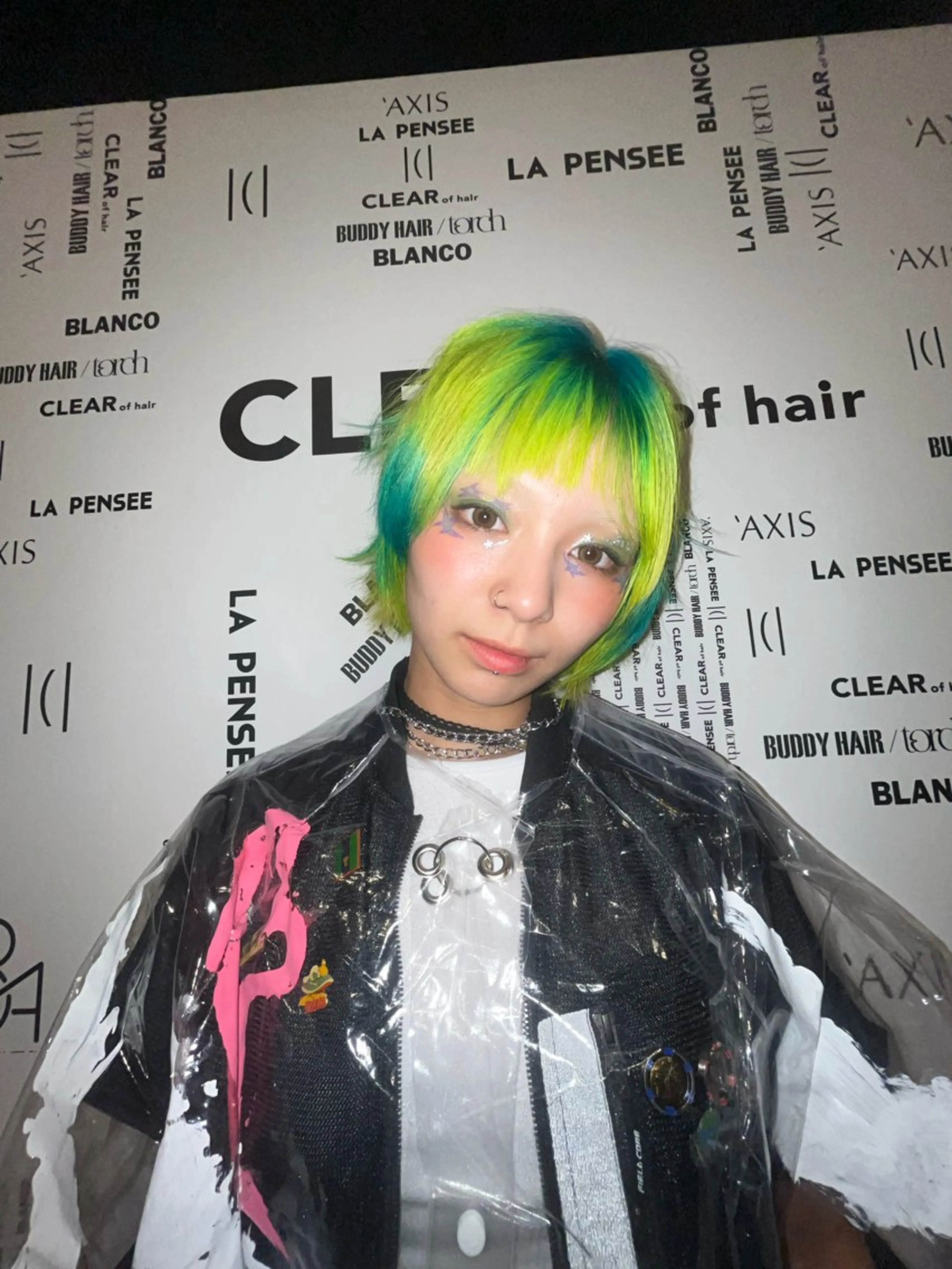 ショート カラー 🪐MIKO🪐/ デザインカラーのヘアスタイル