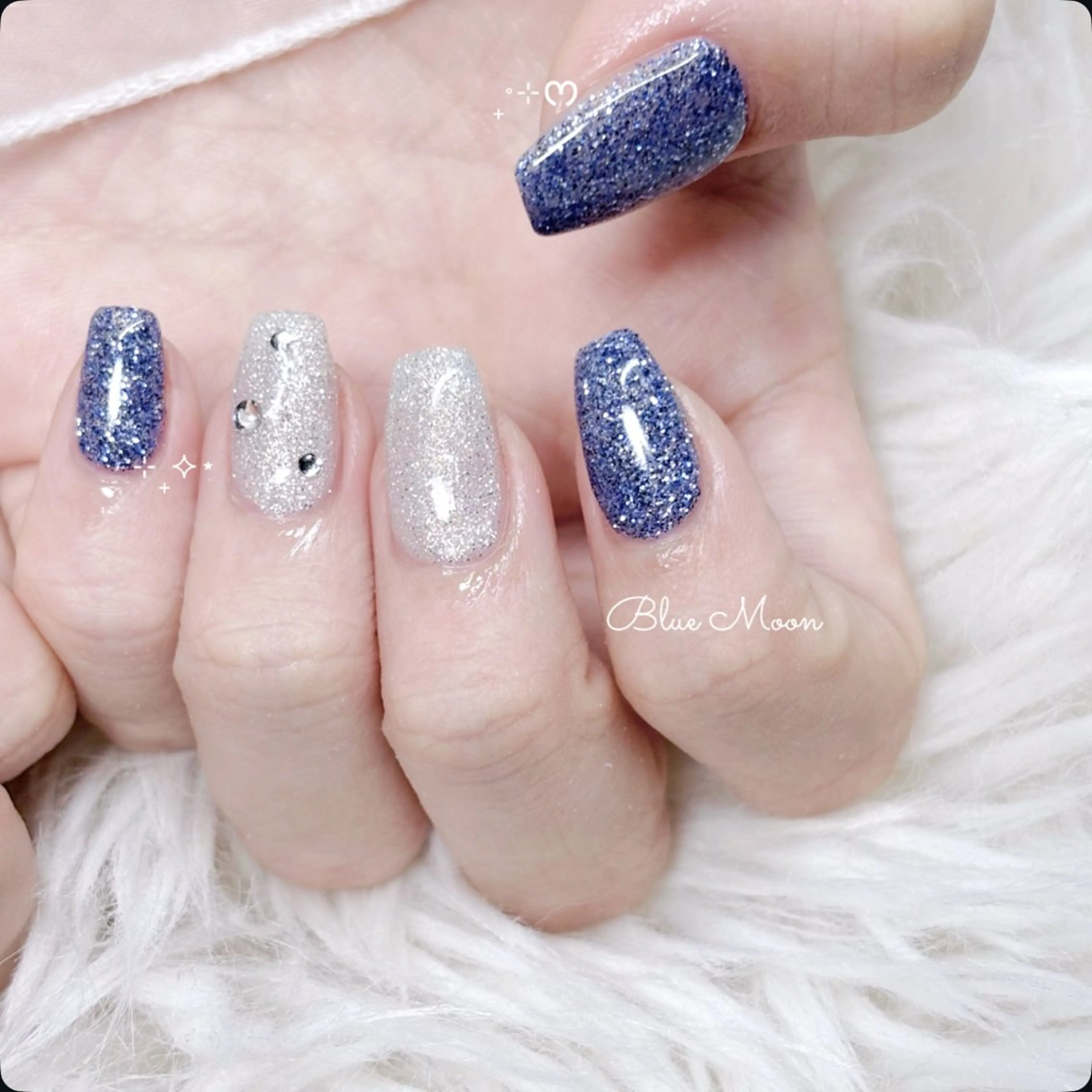 ネイル ストーンネイル ハンドネイル フットネイル ハンドケア nail salon Blue Moonのネイルデザイン