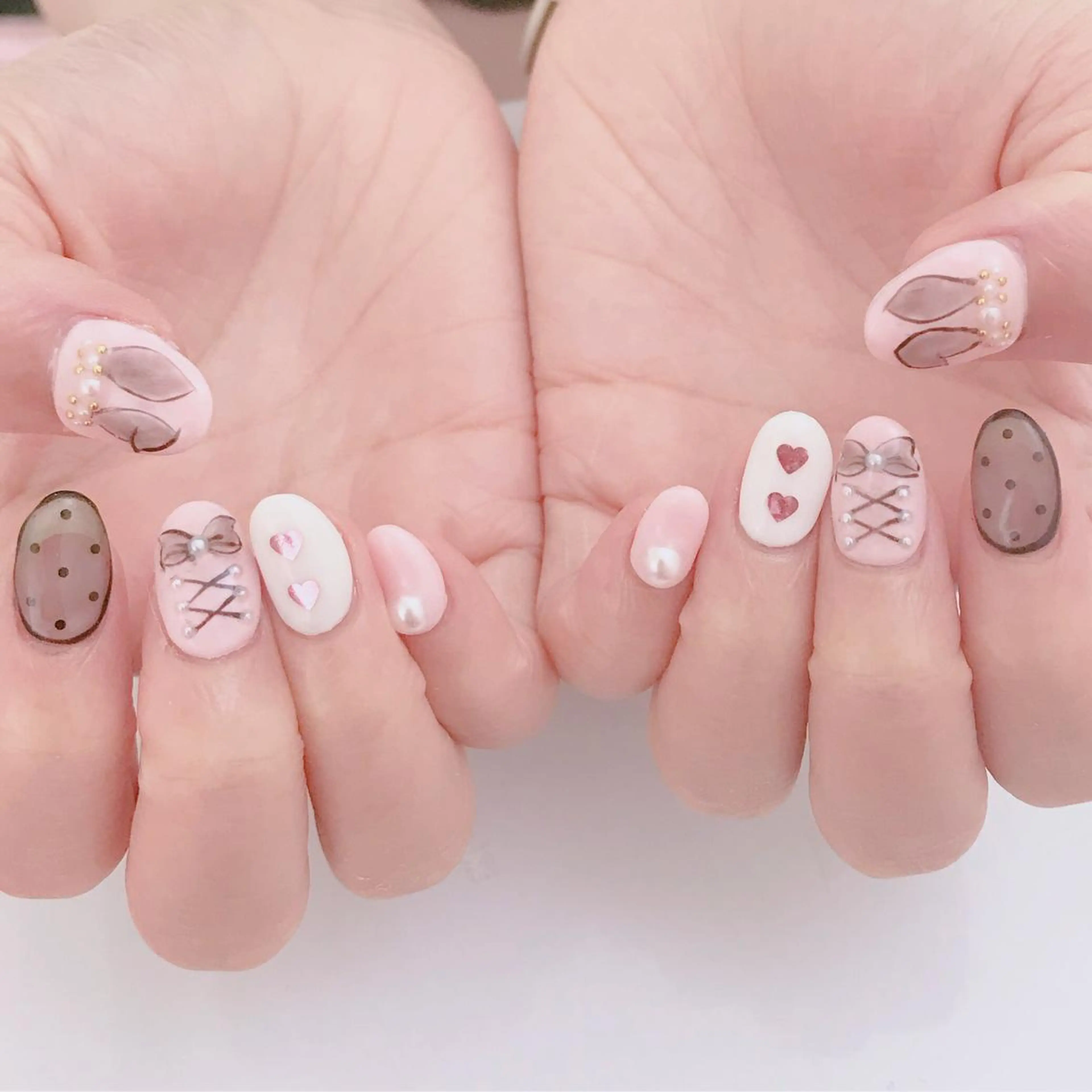ネイル アートネイル ガーリー ハート キラキラネイル ピンク ネイリスト CHIAKIのネイルデザイン