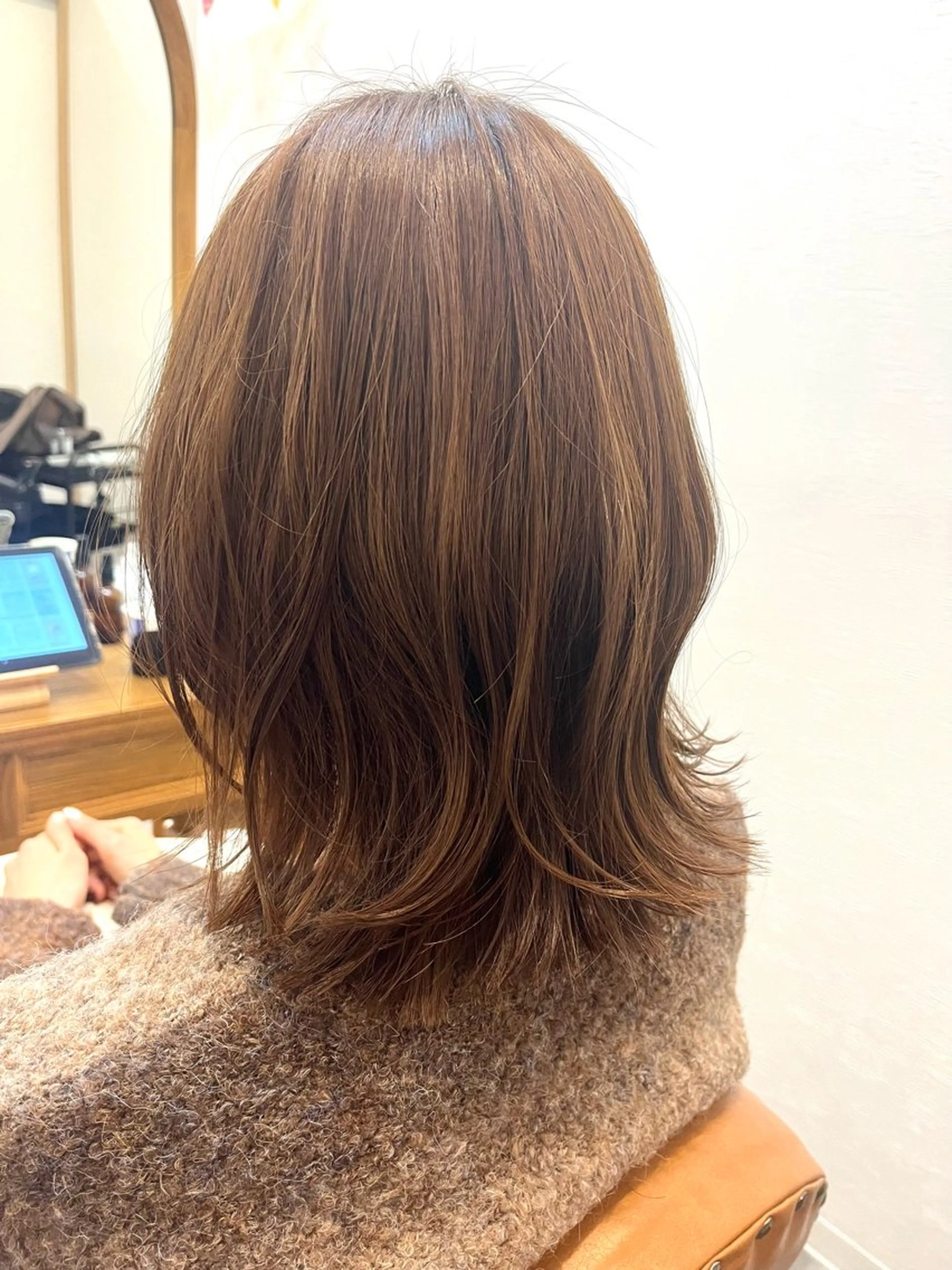 ミディアム カラー 岩井 駿のヘアスタイル