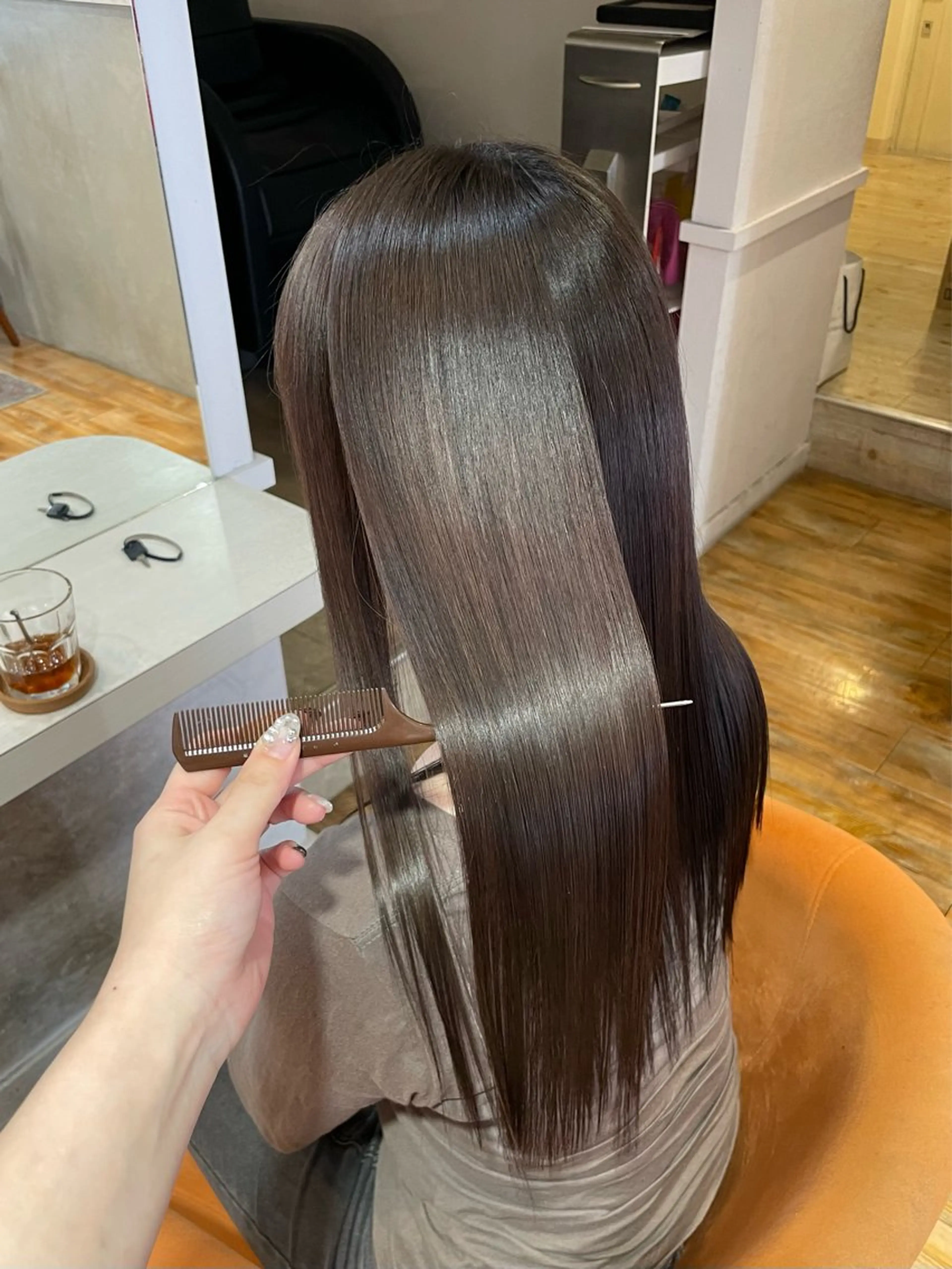 ロング カラー ヘアカラー トリートメント FLAWEN.所属・akane .のヘアスタイル