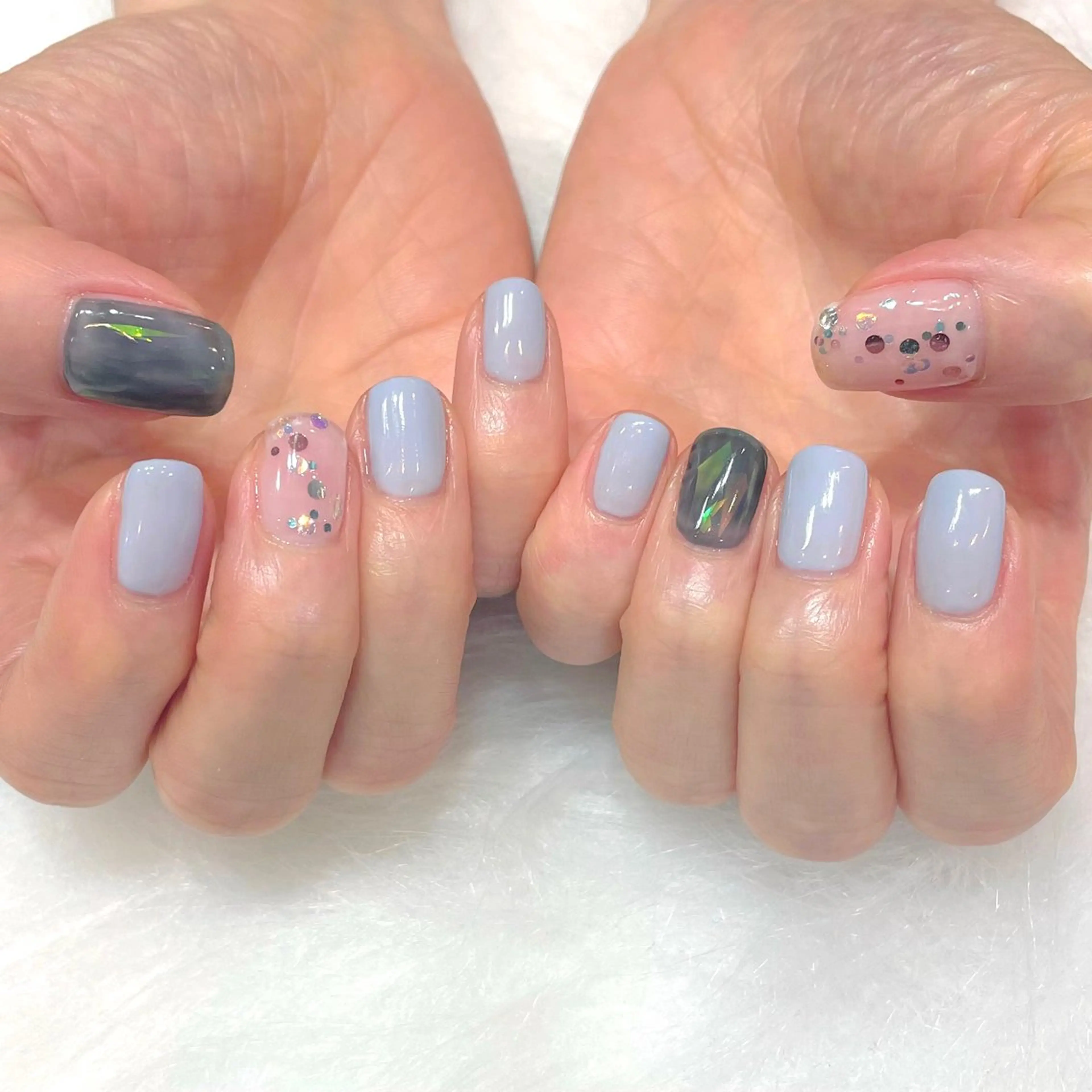 ネイル オーロラネイル クリアネイル MADDYNAILS ✴︎柏痛ネイルのネイルデザイン