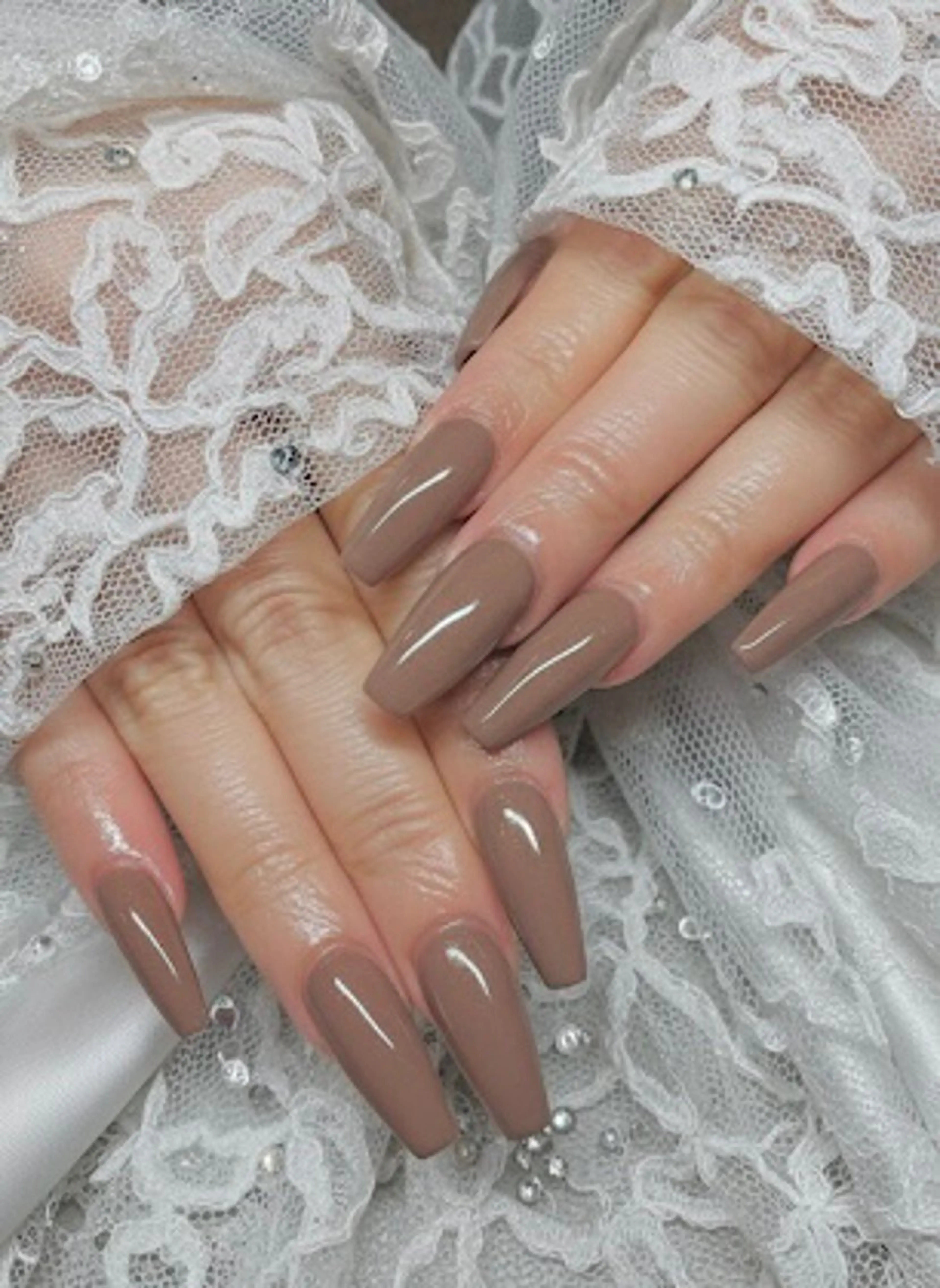 ネイル ブラウン ハンドネイル UNABOMBA (24時間営業)のネイルデザイン