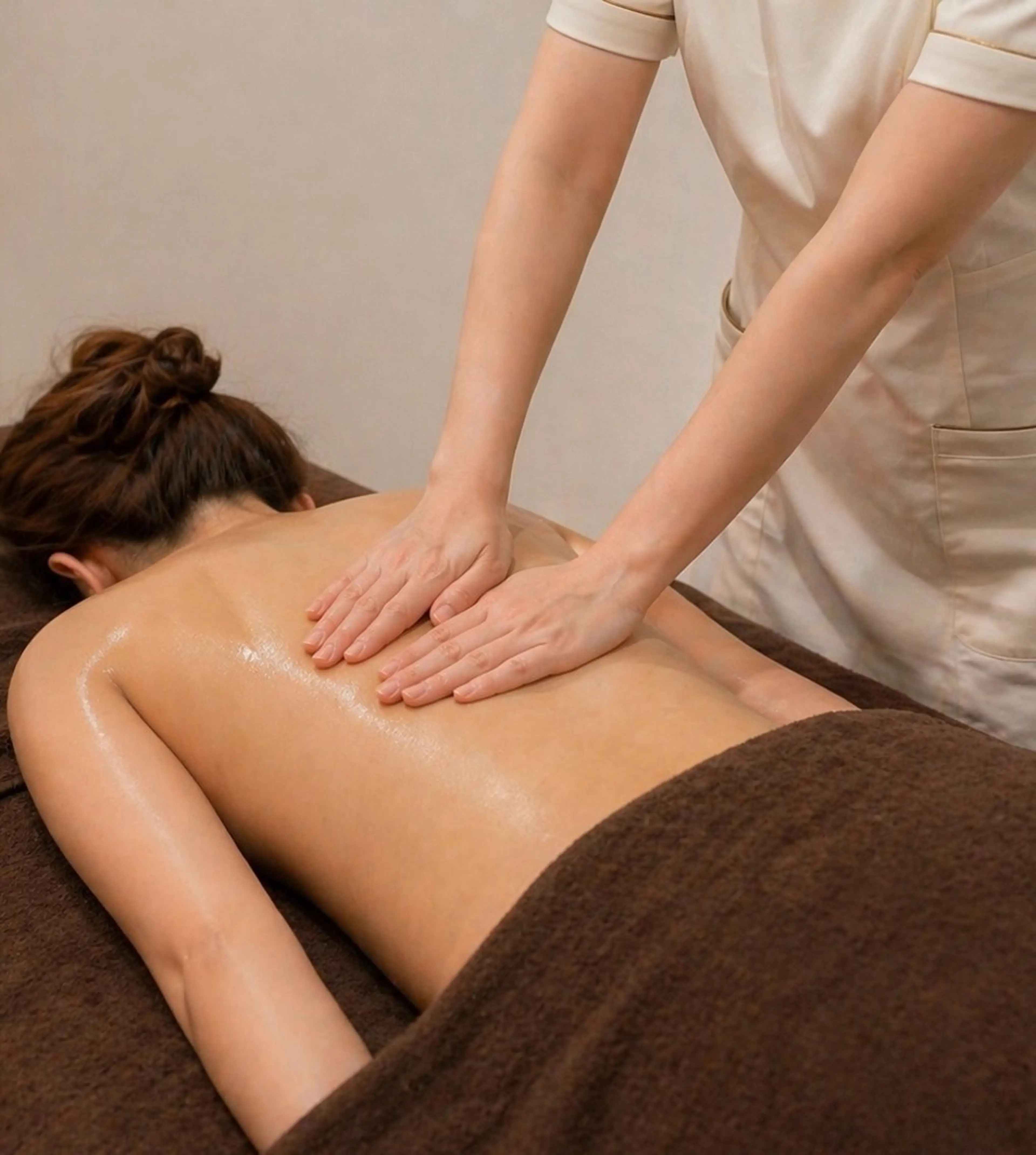 【モニター様】全身オイルマッサージ90分 首、肩、腰、背中、デコルテ、太もも、ふくらはぎ、足裏 （カウンセリング別）の写真
