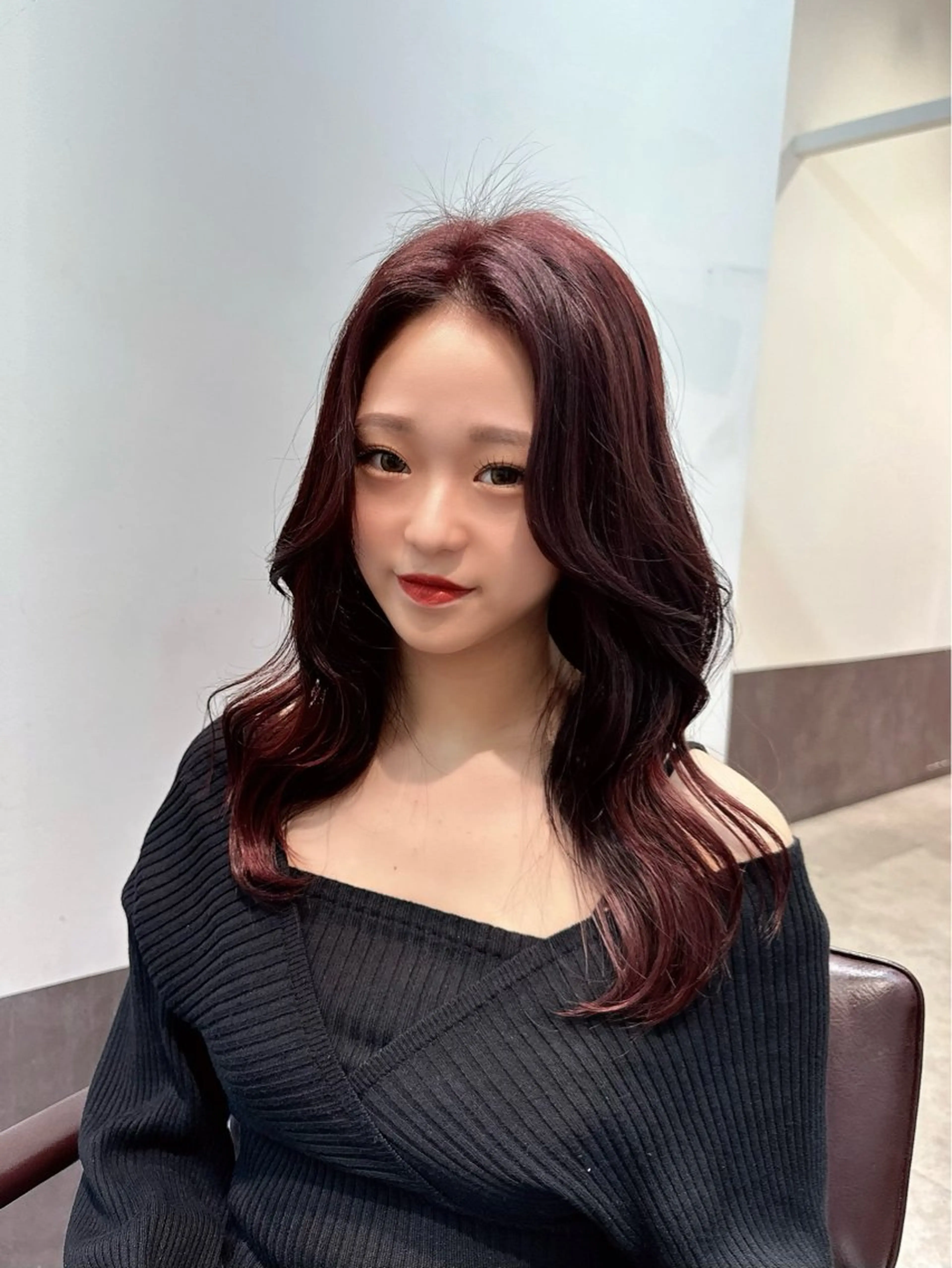 ミディアム ヘアカラー トリートメント サロウィン新宿三丁目East所属・顔周りレイヤー/新宿 /モテ艶カラー/航介のヘアスタイル