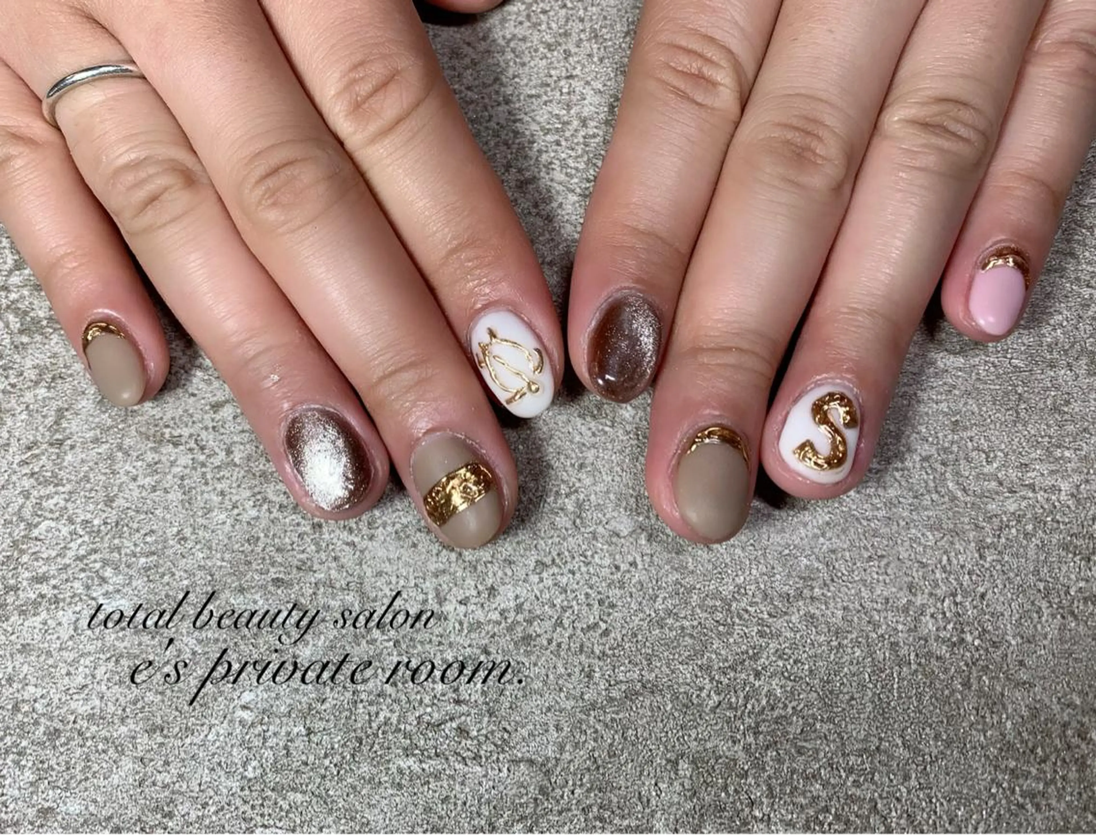 ネイル LAVISH nail salonのネイルデザイン