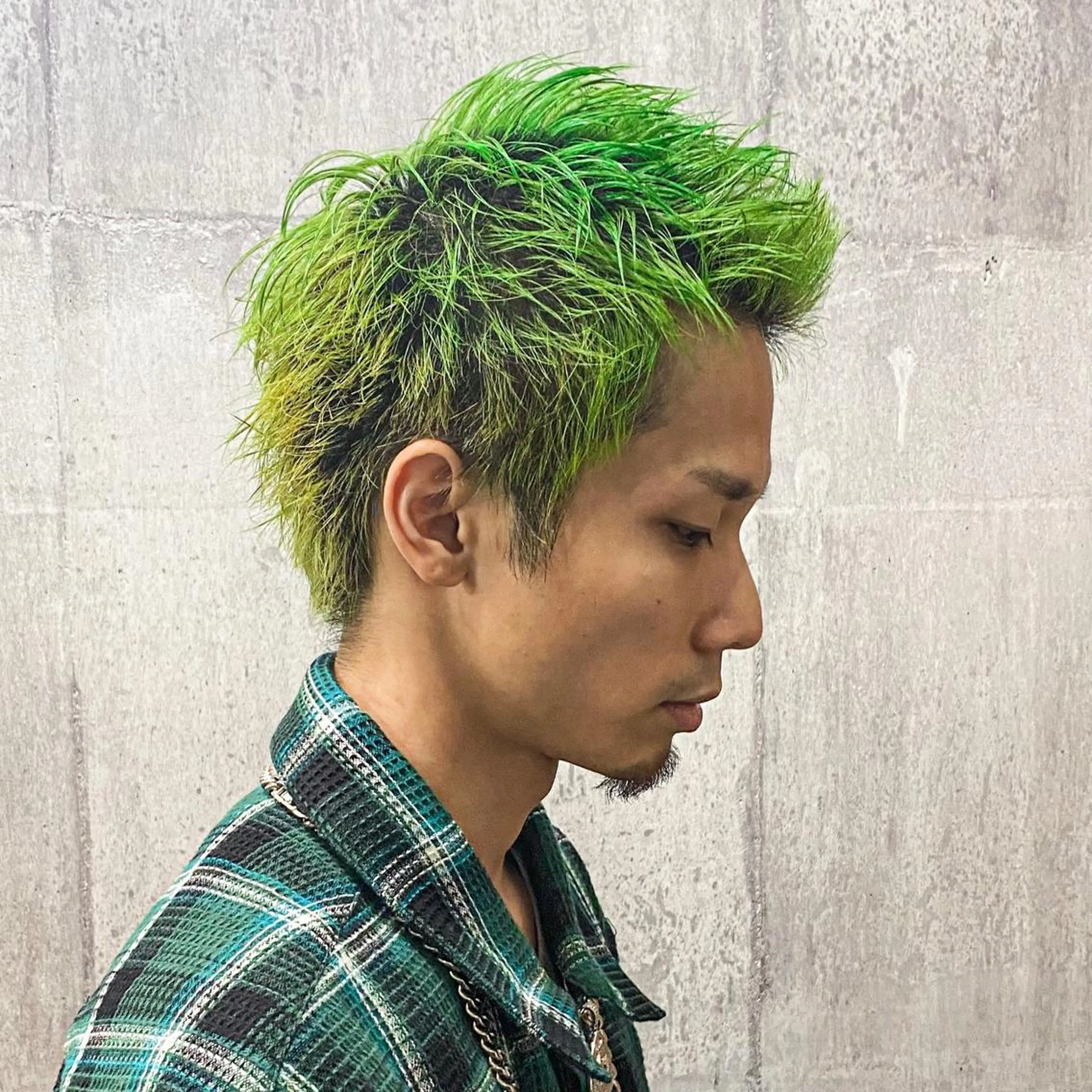 ショート カラー メンズ 高橋 宏輔のヘアスタイル