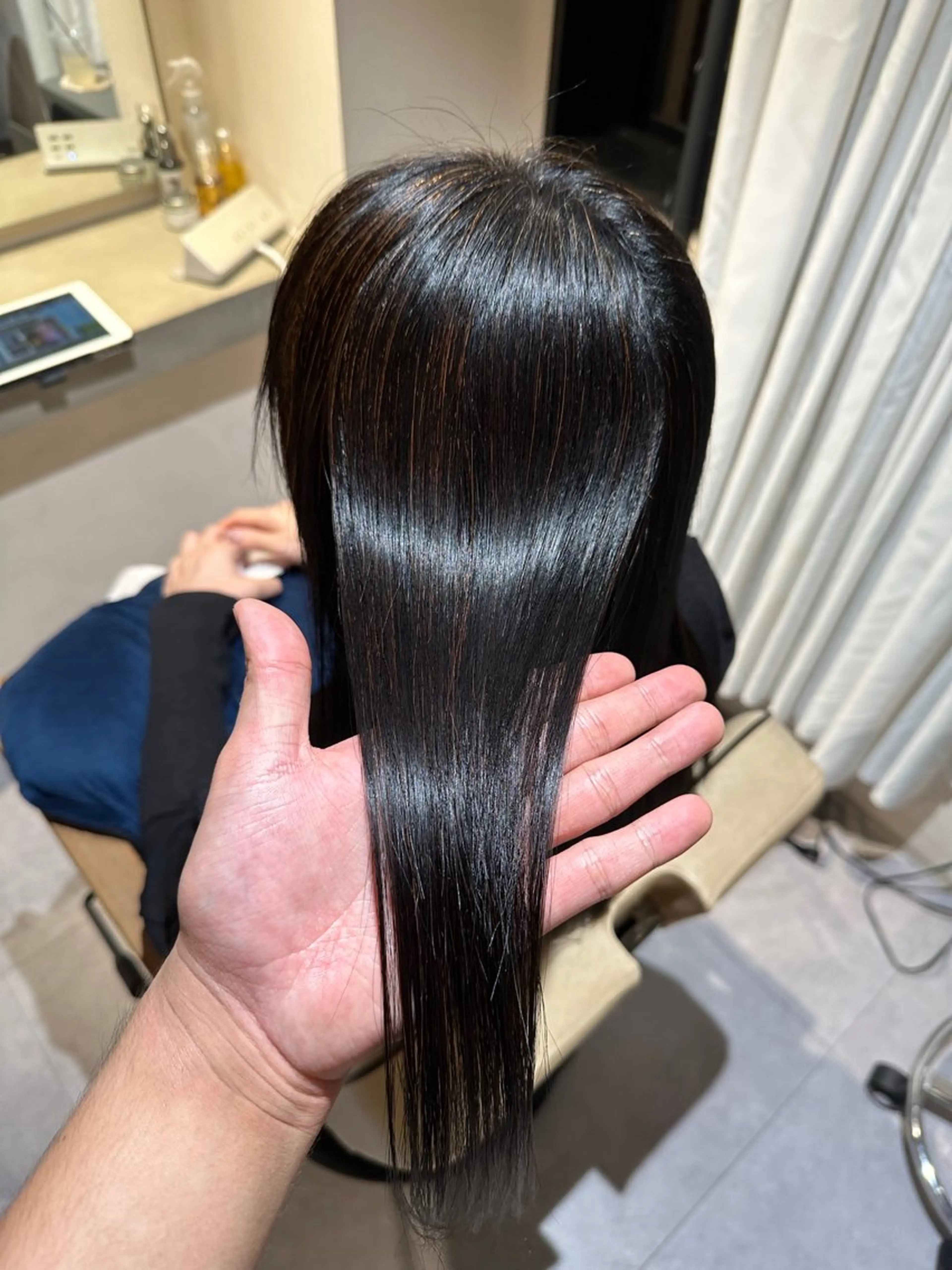 セミロング 縮毛矯正 トリートメント 必ず笑顔で帰っていた だきます！安田祐貴のヘアスタイル