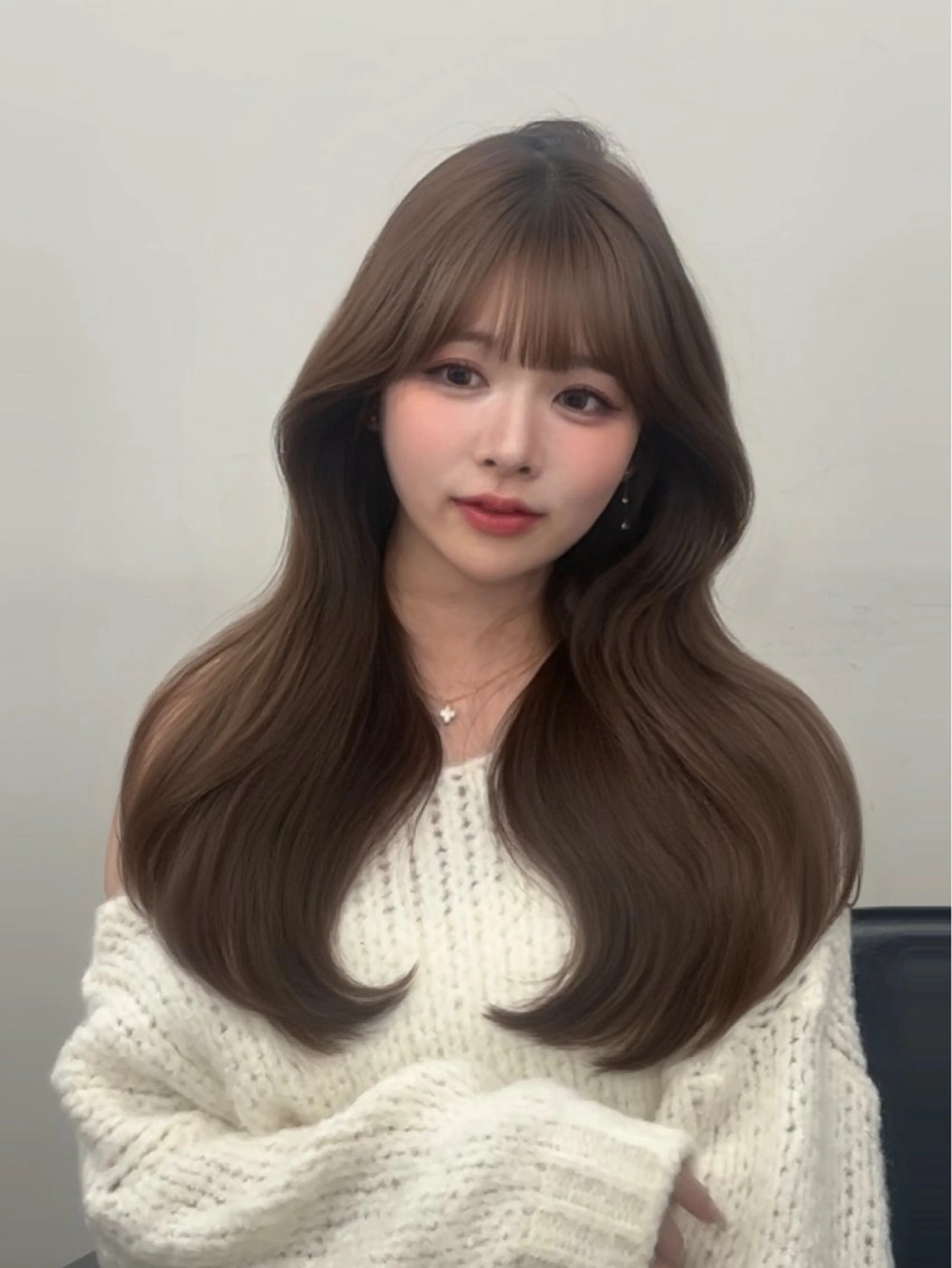 セミロング 🎀 うる艶透明感 カラー / 錦糸町のヘアスタイル