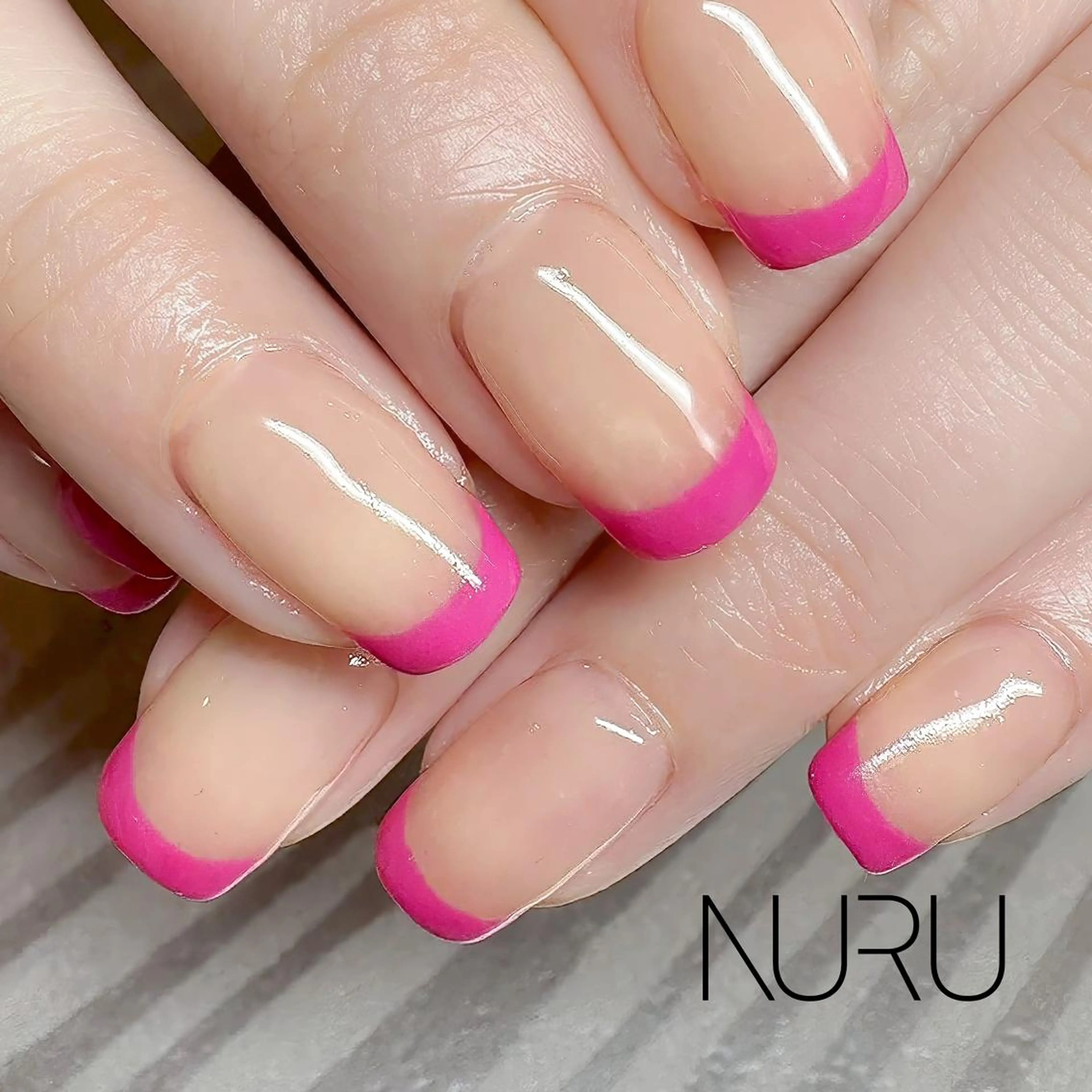 ネイル フレンチネイル NURU NAIL ヌルネイル新宿のネイルデザイン