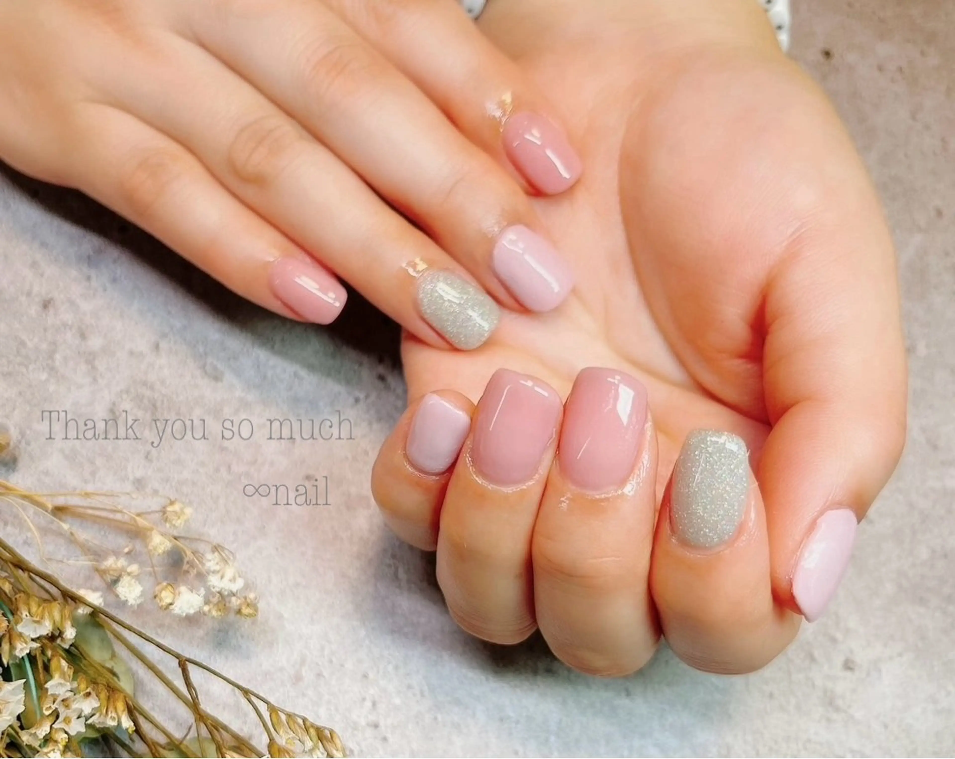 ネイル フットネイル ジェルネイル マグネットネイル ワンカラーネイル パラジェル 🧸 Emiri🫧のマツエク・マツパデザイン