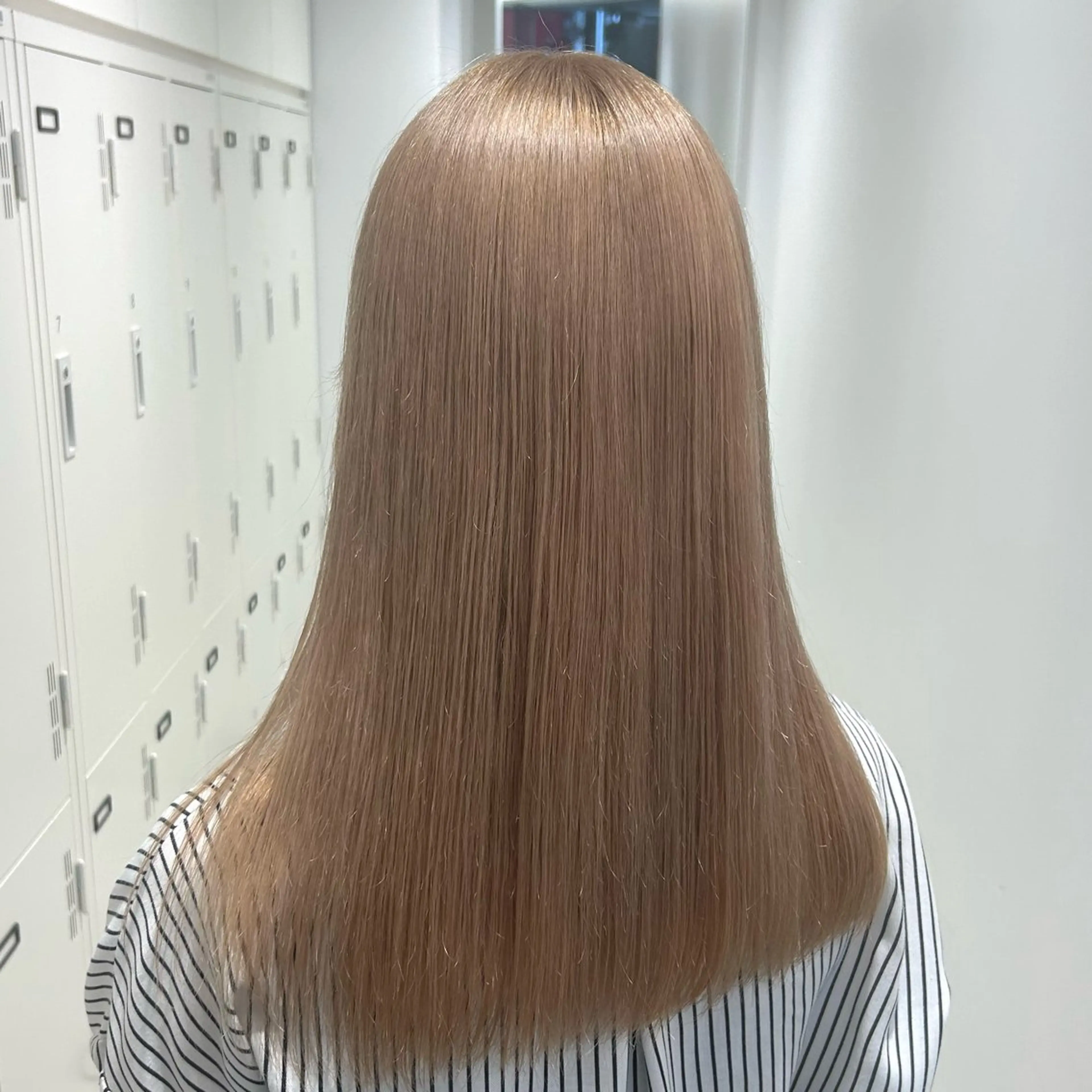 セミロング カラー ベージュカラー ブリーチ ケアブリーチ ハイトーンカラー ピンクカラー ヘアカラー トリートメント 透明感ハイトーン特化 /ケアブリーチ/莉駒のヘアスタイル