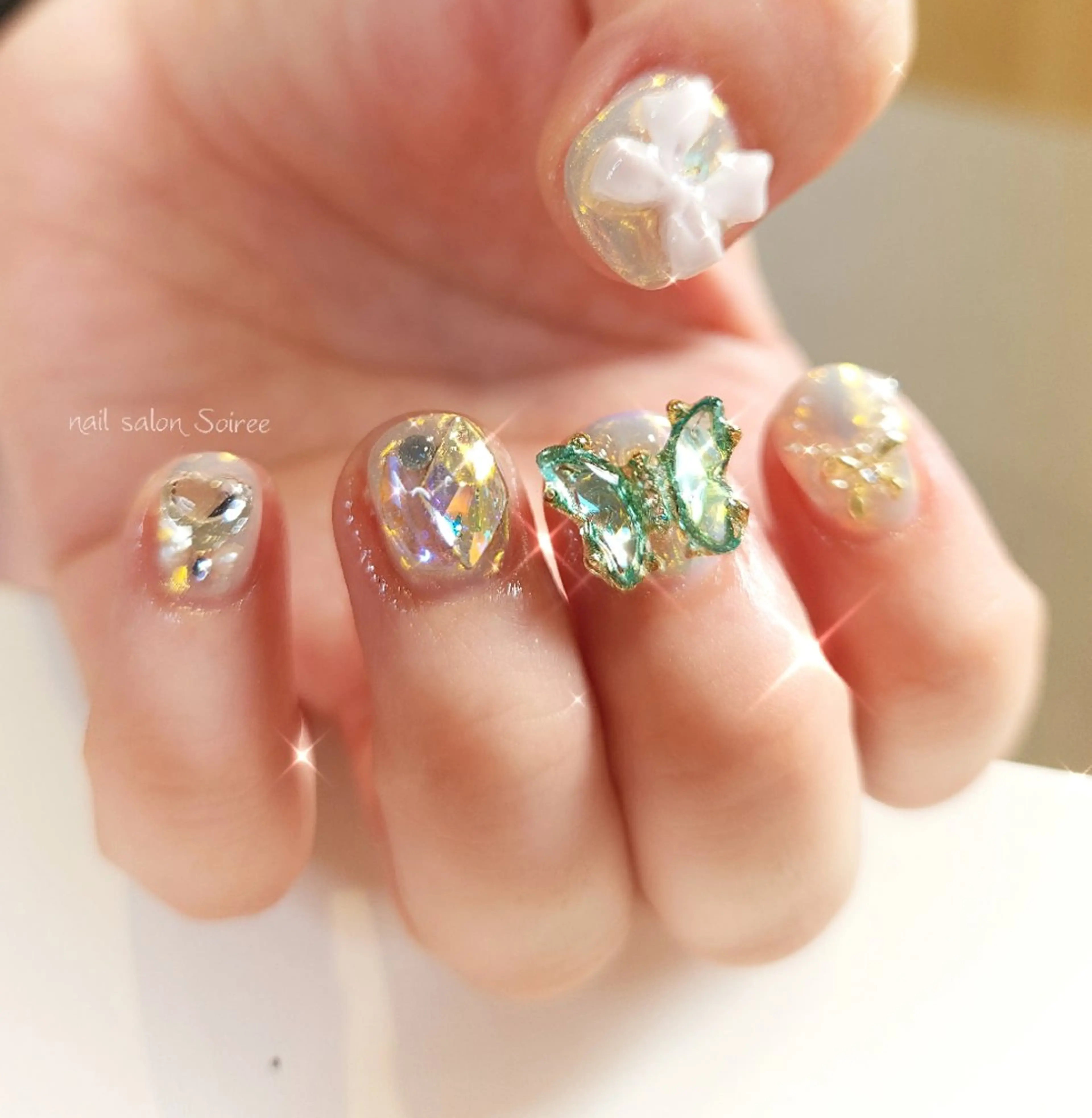 ネイル キラキラネイル nail salon Soireeのネイルデザイン