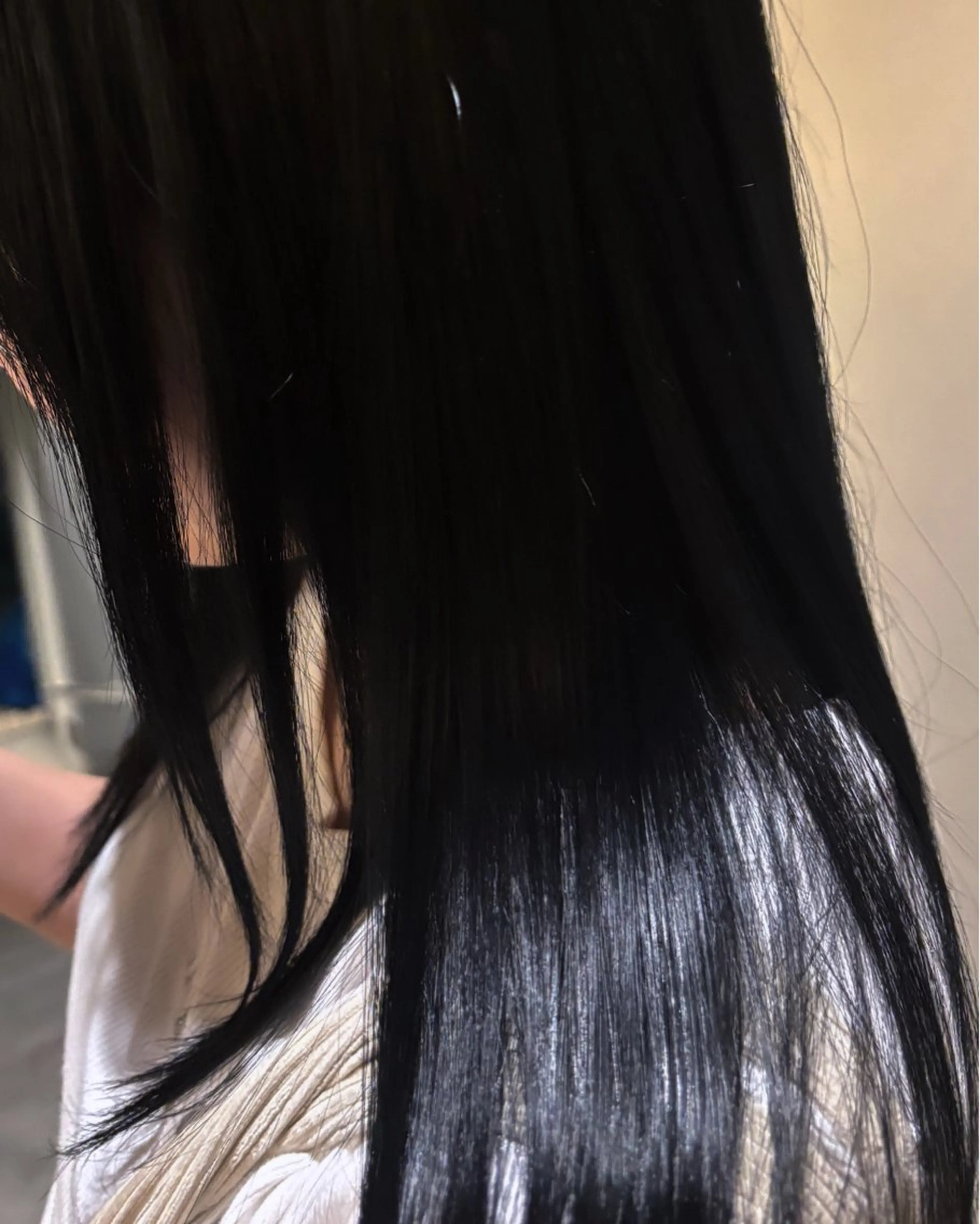 ロング カラー 黒髪 ブルーカラー ブルーブラック Raykyoto烏丸 kahoのヘアスタイル