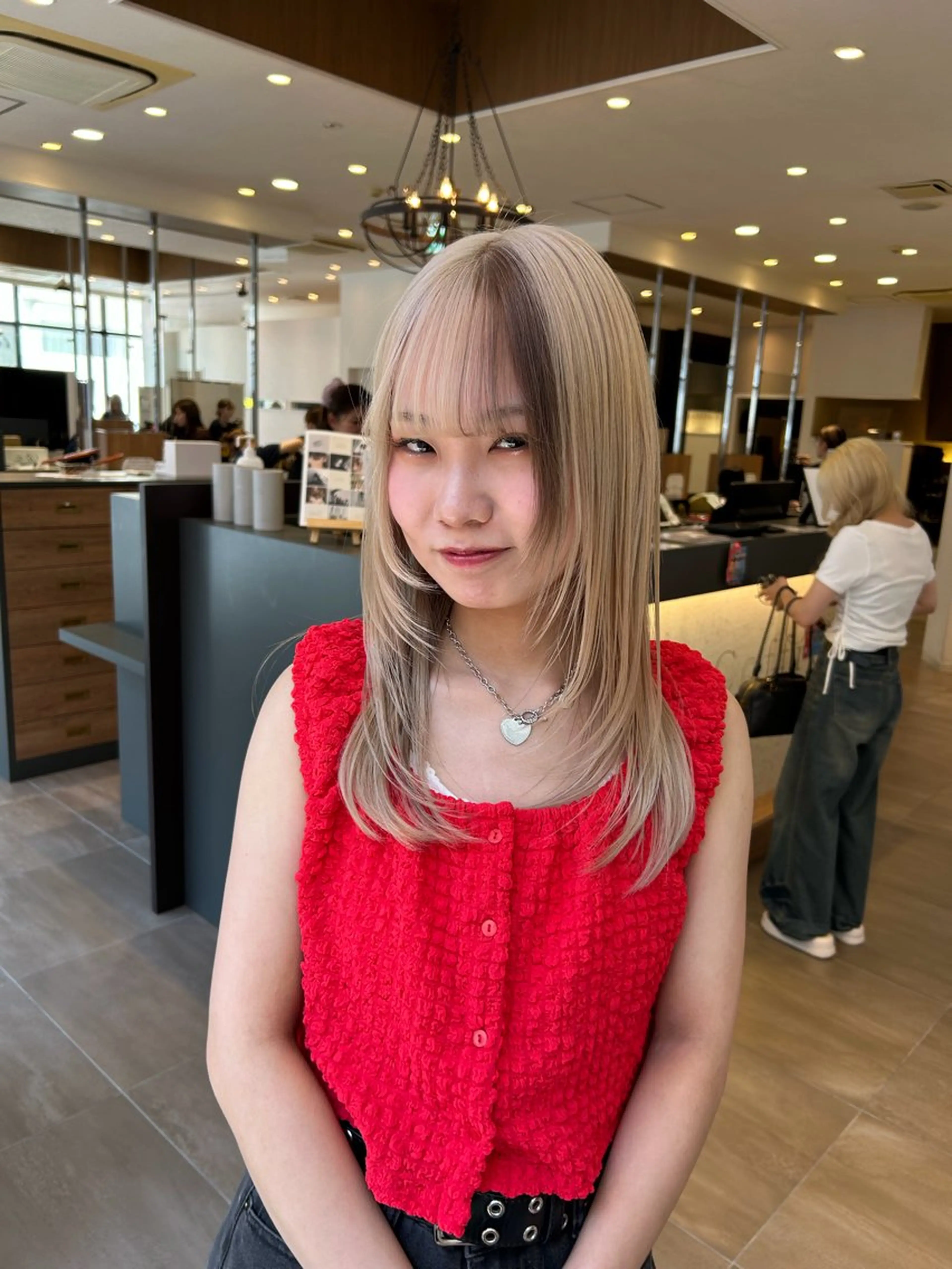 セミロング カラー 髪質改善/ハイトーン /デザイン見正 恵弥のヘアスタイル