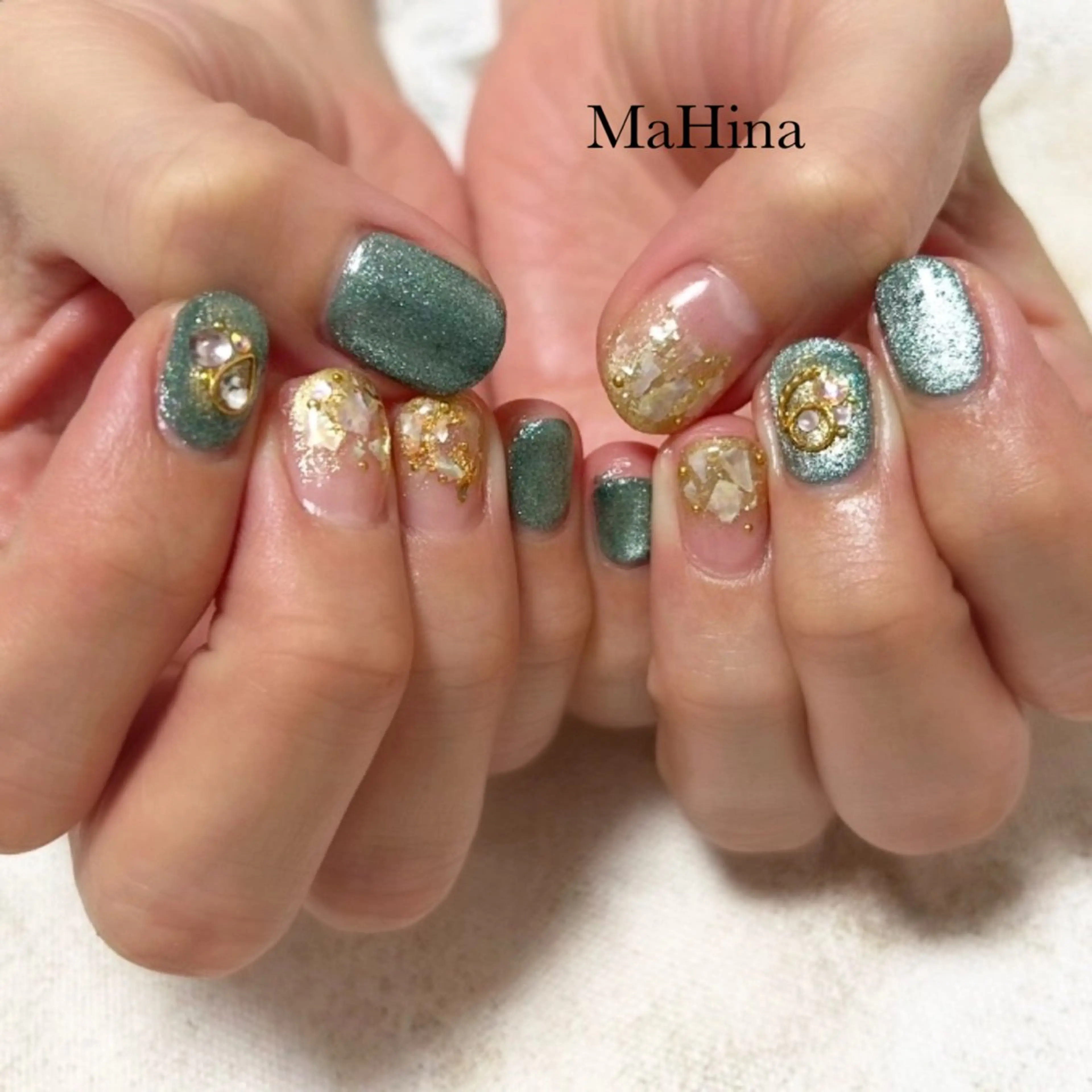 ネイル ジェルネイル マグネットネイル ニュアンスネイル 冬ネイル ハンドネイル Le Vernis MaHina・まひなのネイルデザイン