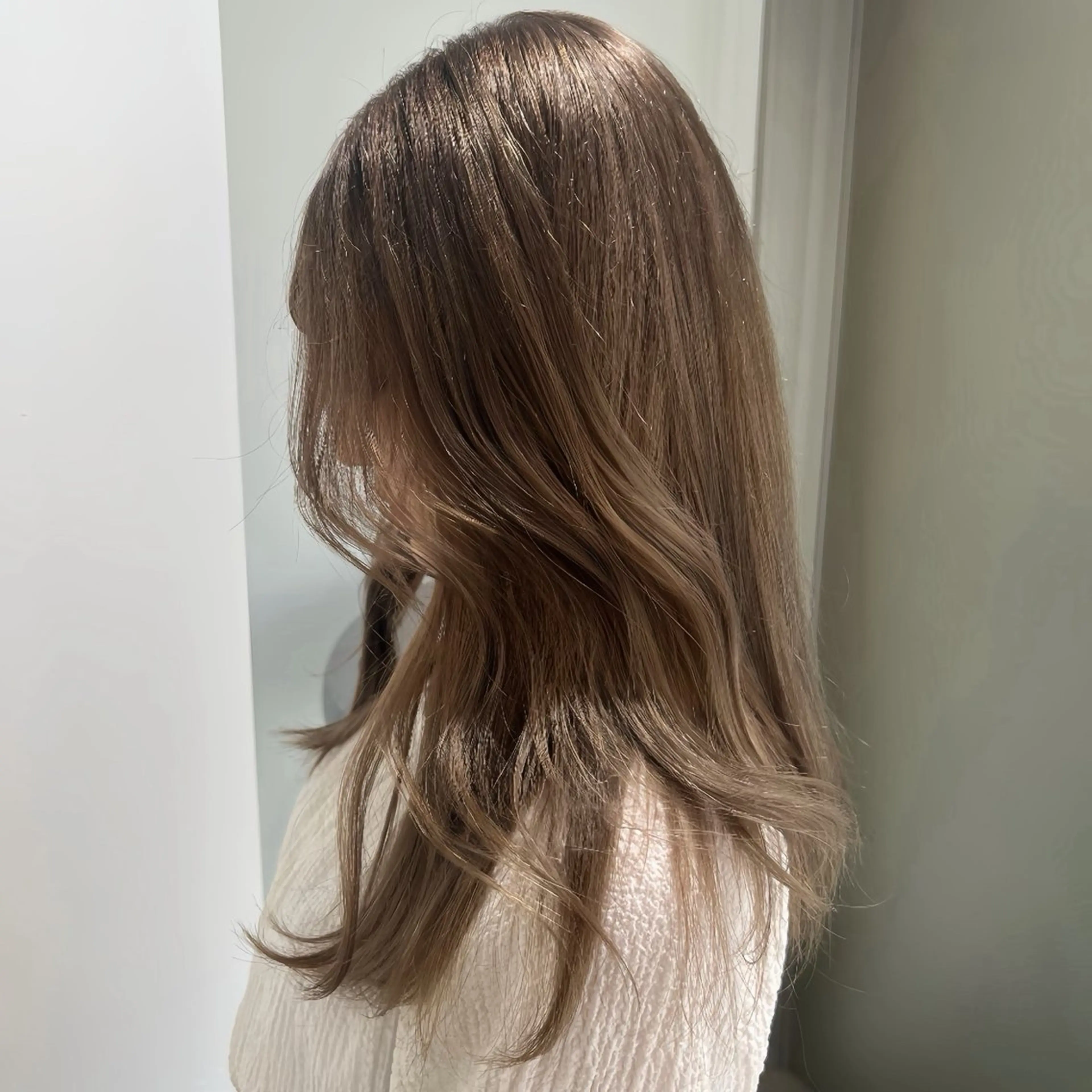 ミディアム カラー カット ヘアカラー EIGHT　樹梨 ／韓国ヘア🩶のヘアスタイル