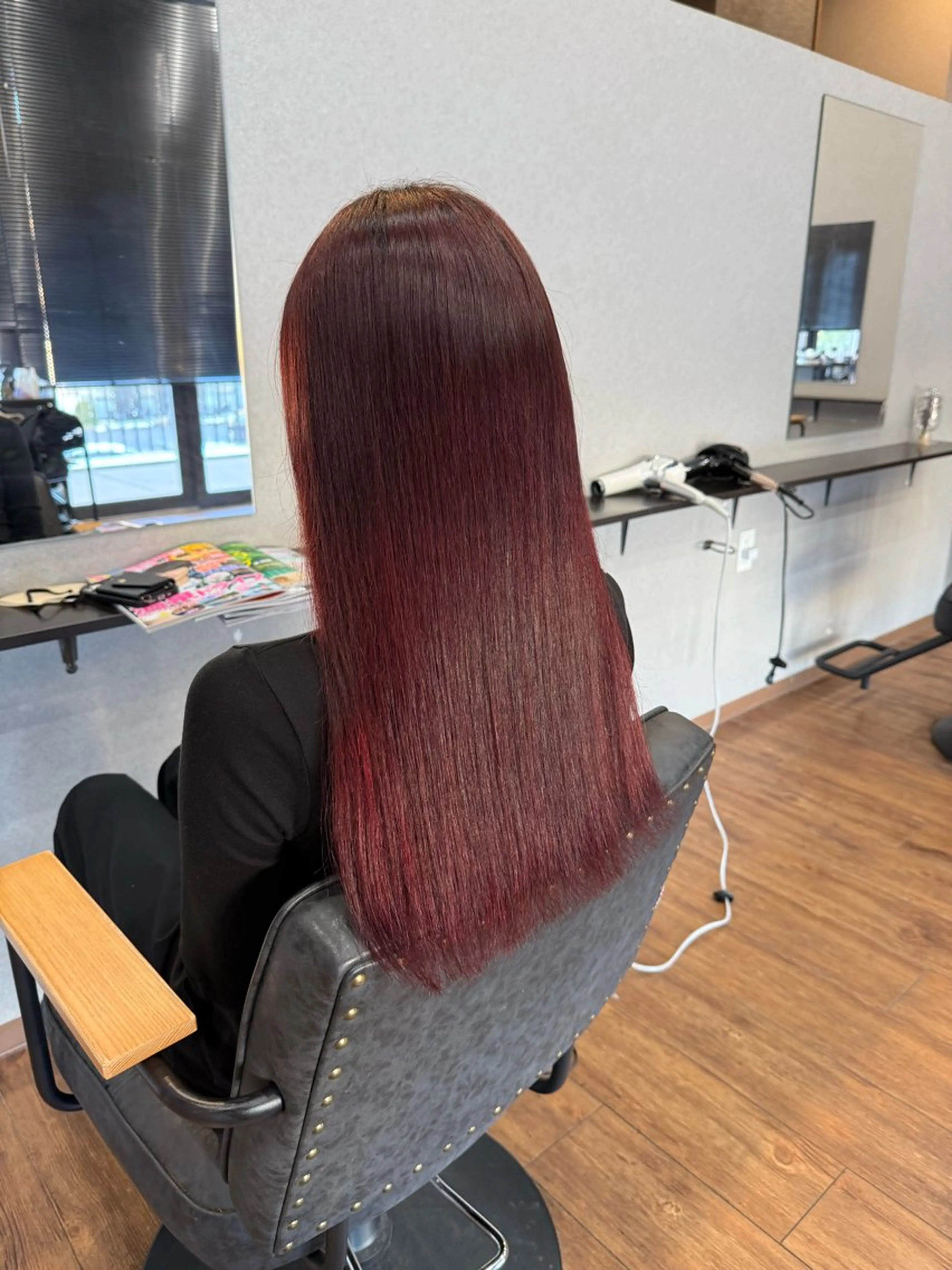 ロング カラー レッドカラー カット ヘアカラー トリートメント clocca所属・鵜飼 真伍のヘアスタイル