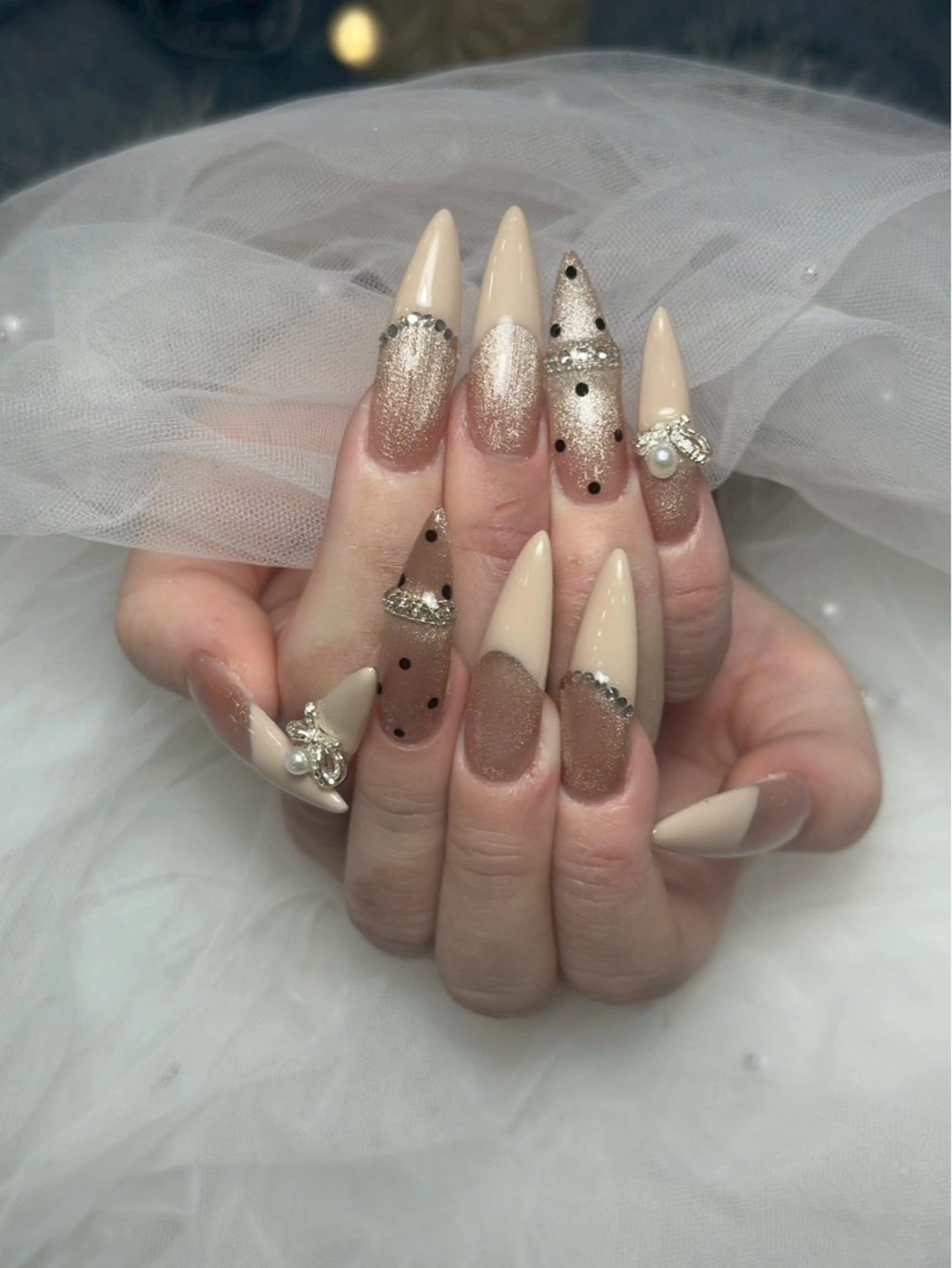 ネイル アートネイル オーロラネイル チークネイル 長さ出し フットネイル ハンドネイル フットネイル ハンドケア Noiranail_ studio川越西口のネイルデザイン