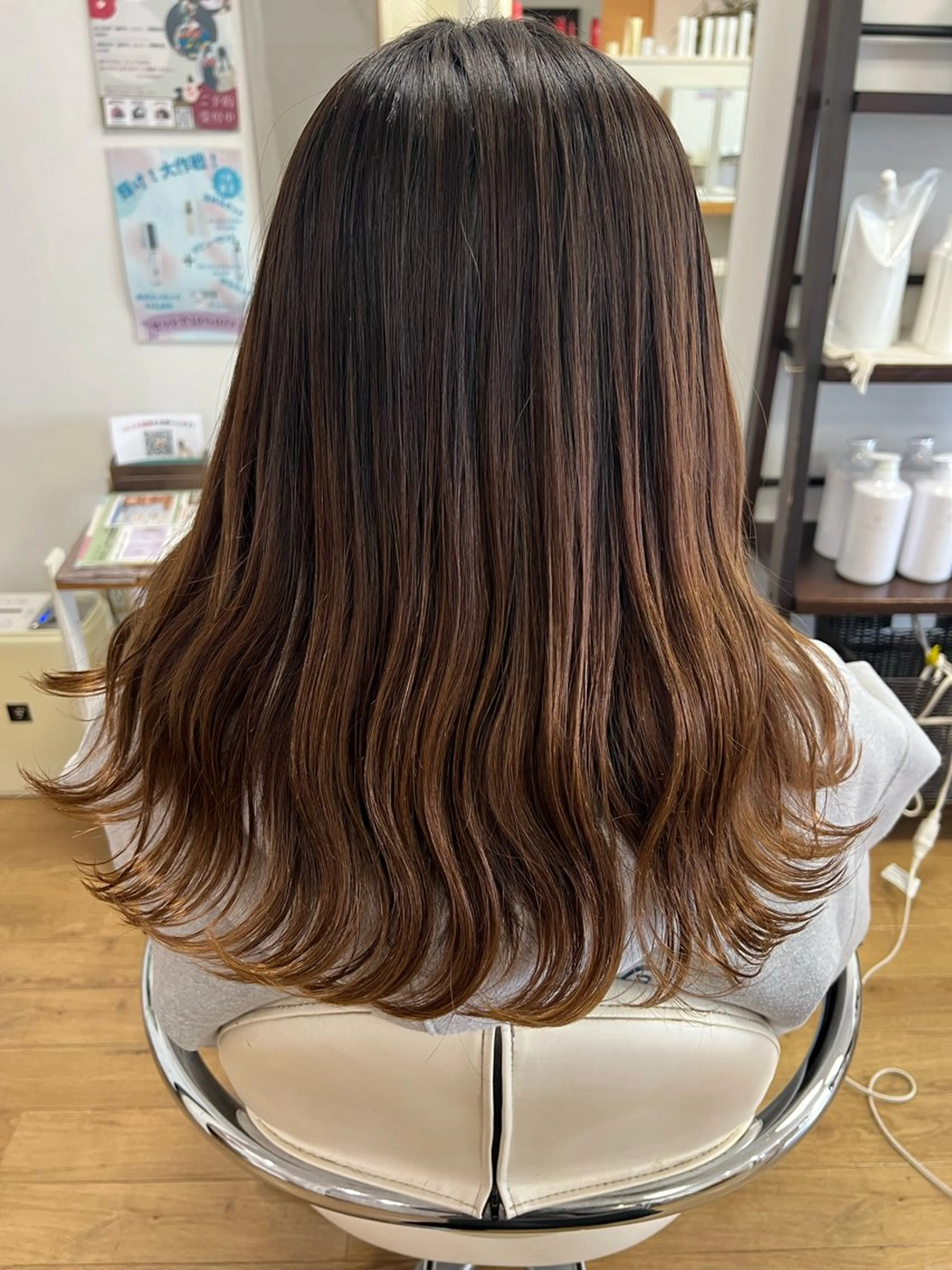 セミロング ヘアアレンジ トリートメント NATURAL MOMOMIのヘアスタイル