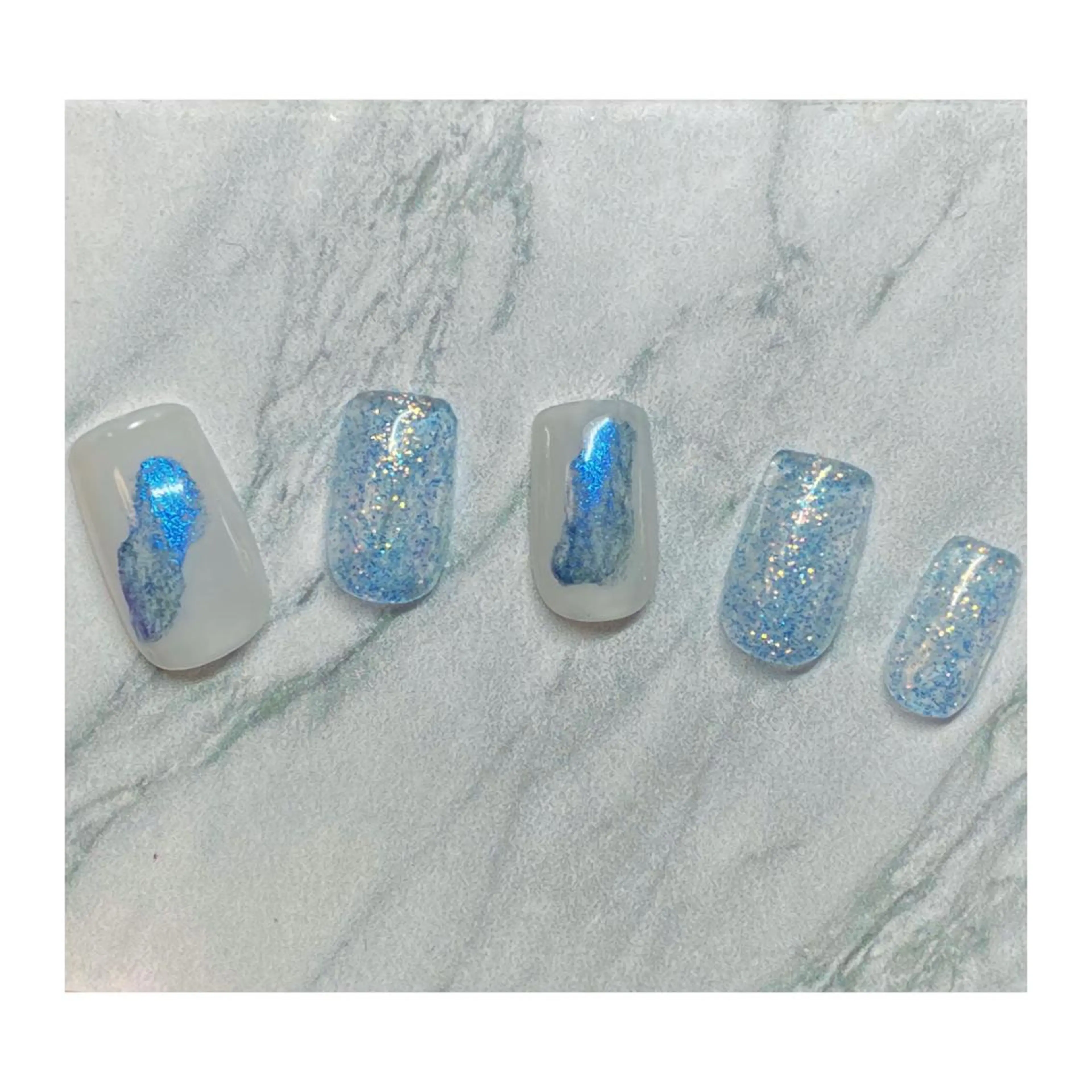 ネイル 田中 愛未のネイルデザイン