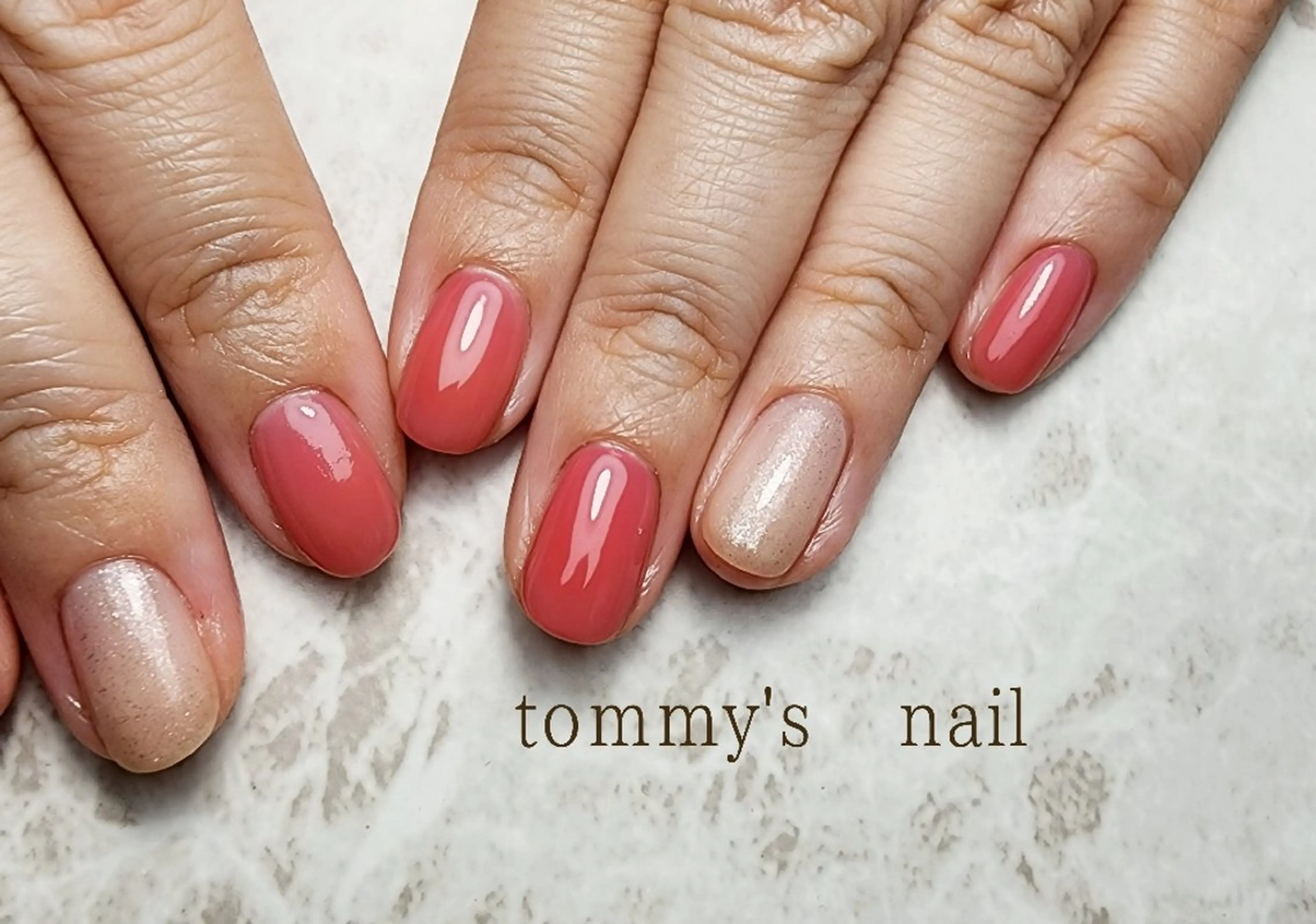 ネイル フットネイル ジェルネイル ミラーネイル ワンカラーネイル ハンドネイル tommy's nail所属・福岡/若よもぎ蒸し 全身美容が叶うサロンのネイルデザイン