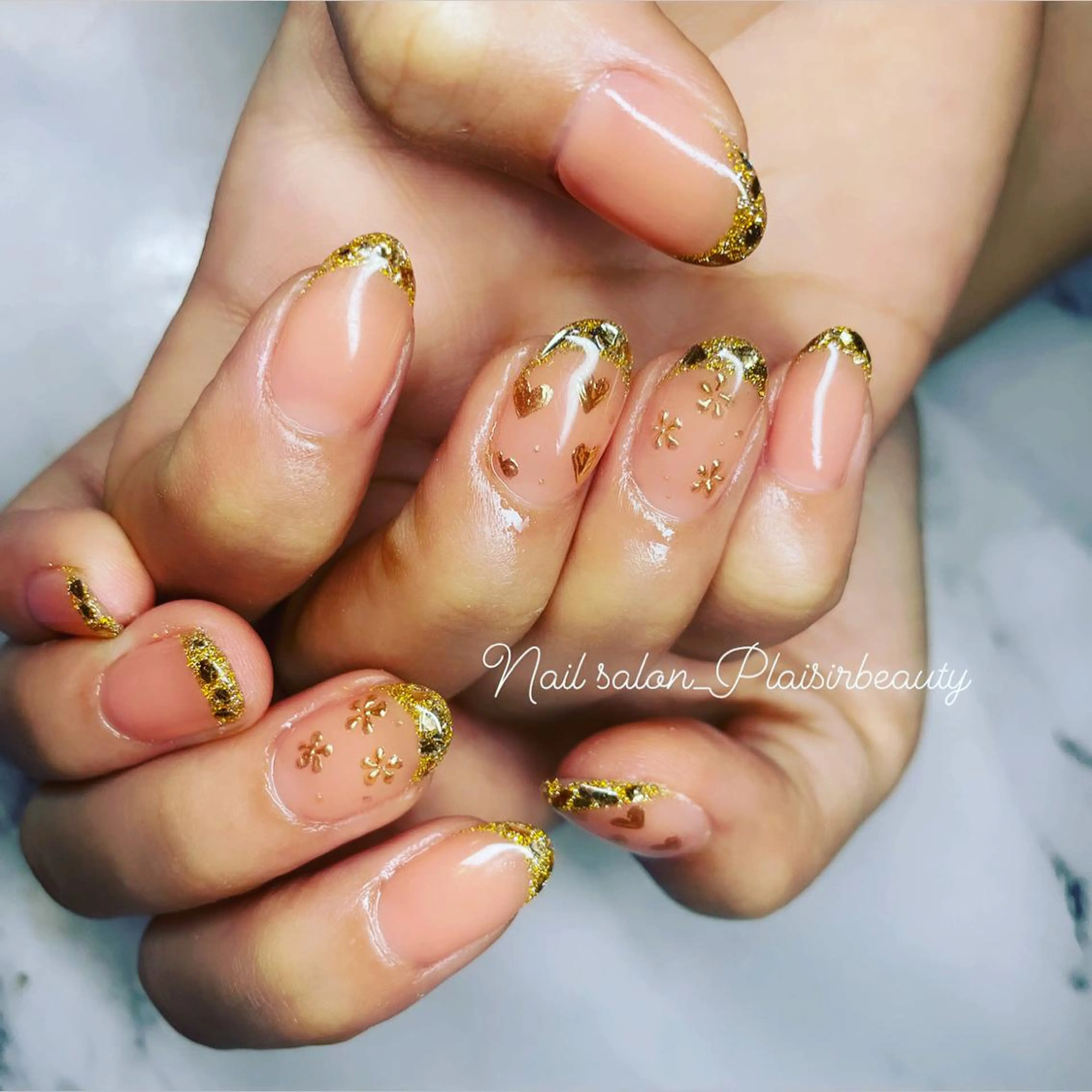 カラー ネイル フラワーネイル フレンチネイル ガラスフレンチ マグネットネイル ミラーネイル ハンドネイル Plaisir beautyのネイルデザイン