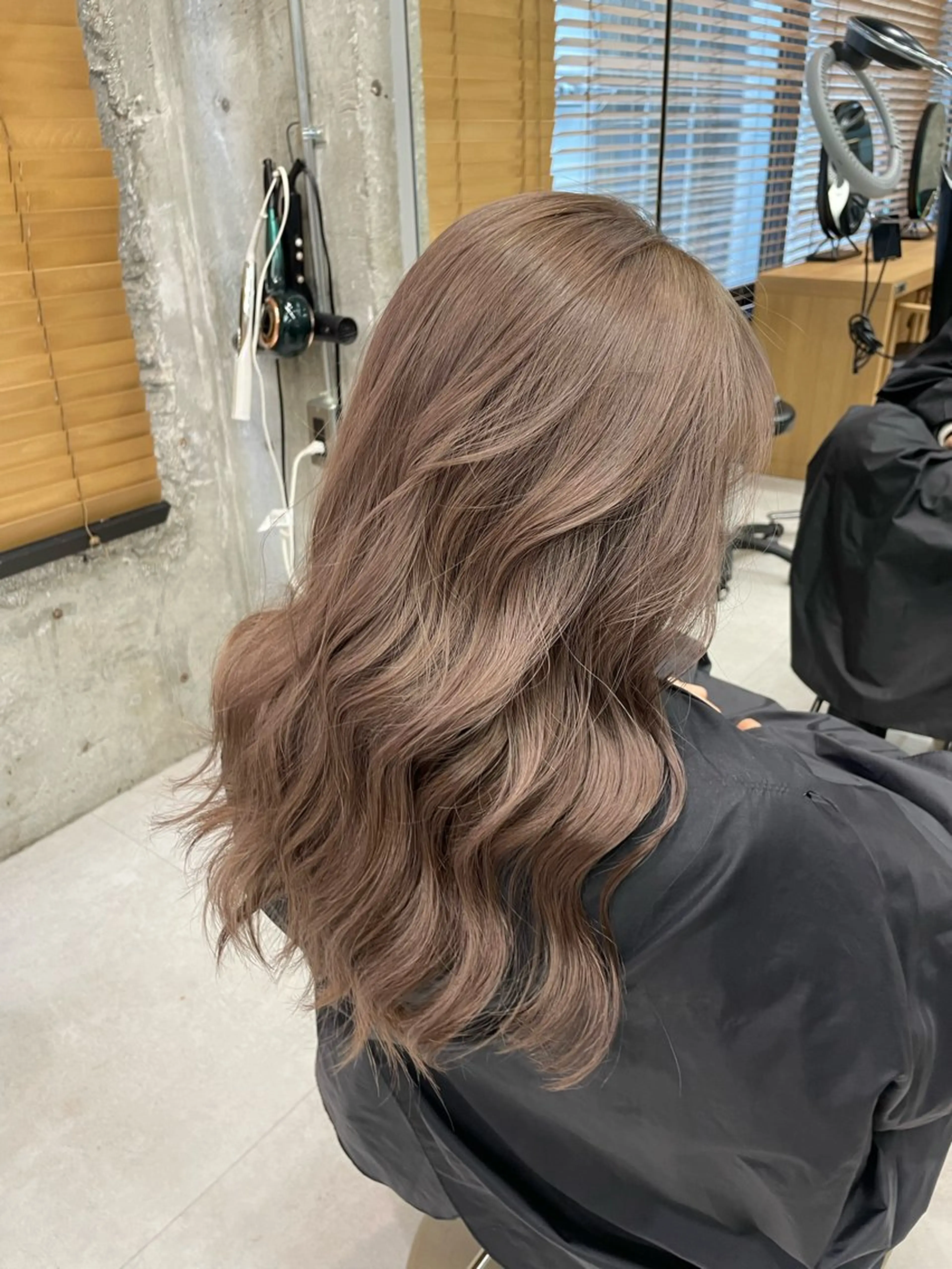 ロング 🫧ハイライトカラー 🫧 𝓜𝓘𝓤のヘアスタイル