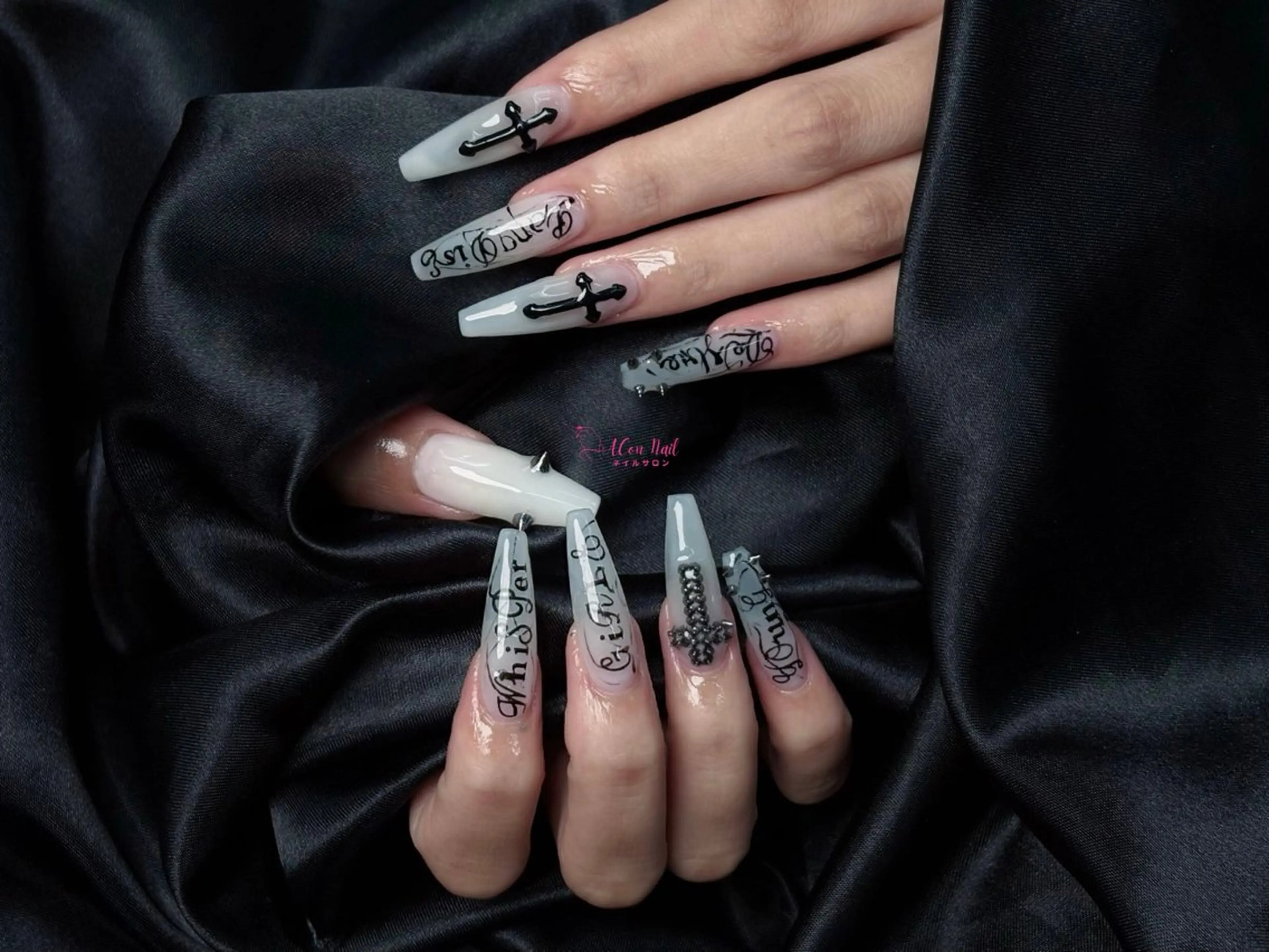 ネイル 桜ネイル 長さ出し フラワーネイル フレンチネイル ジェルネイル ハンドネイル ACon NailSalonのネイルデザイン