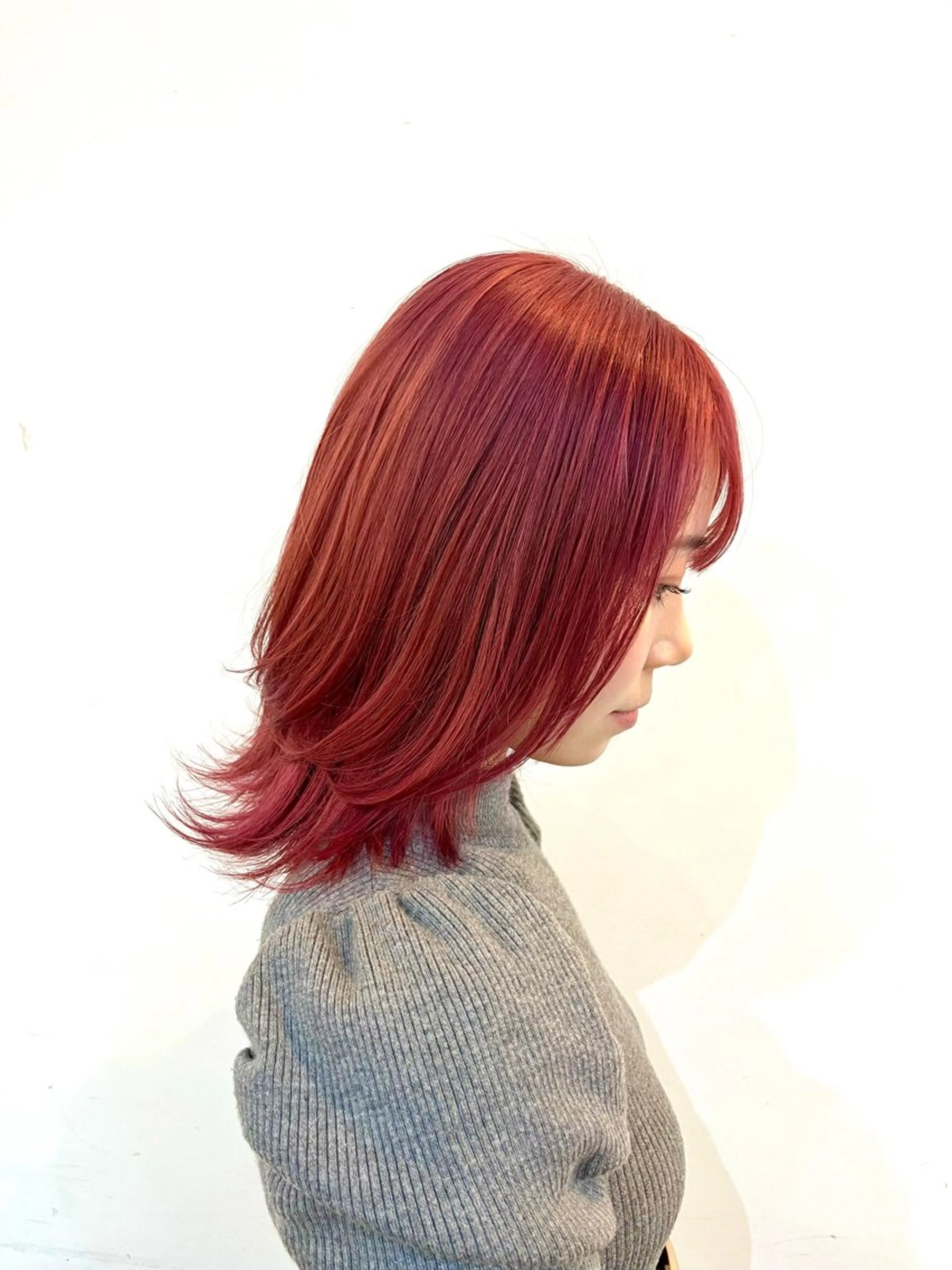 セミロング カラー ブリーチ ダブルカラー LadyBeetle 山本泰史のヘアスタイル